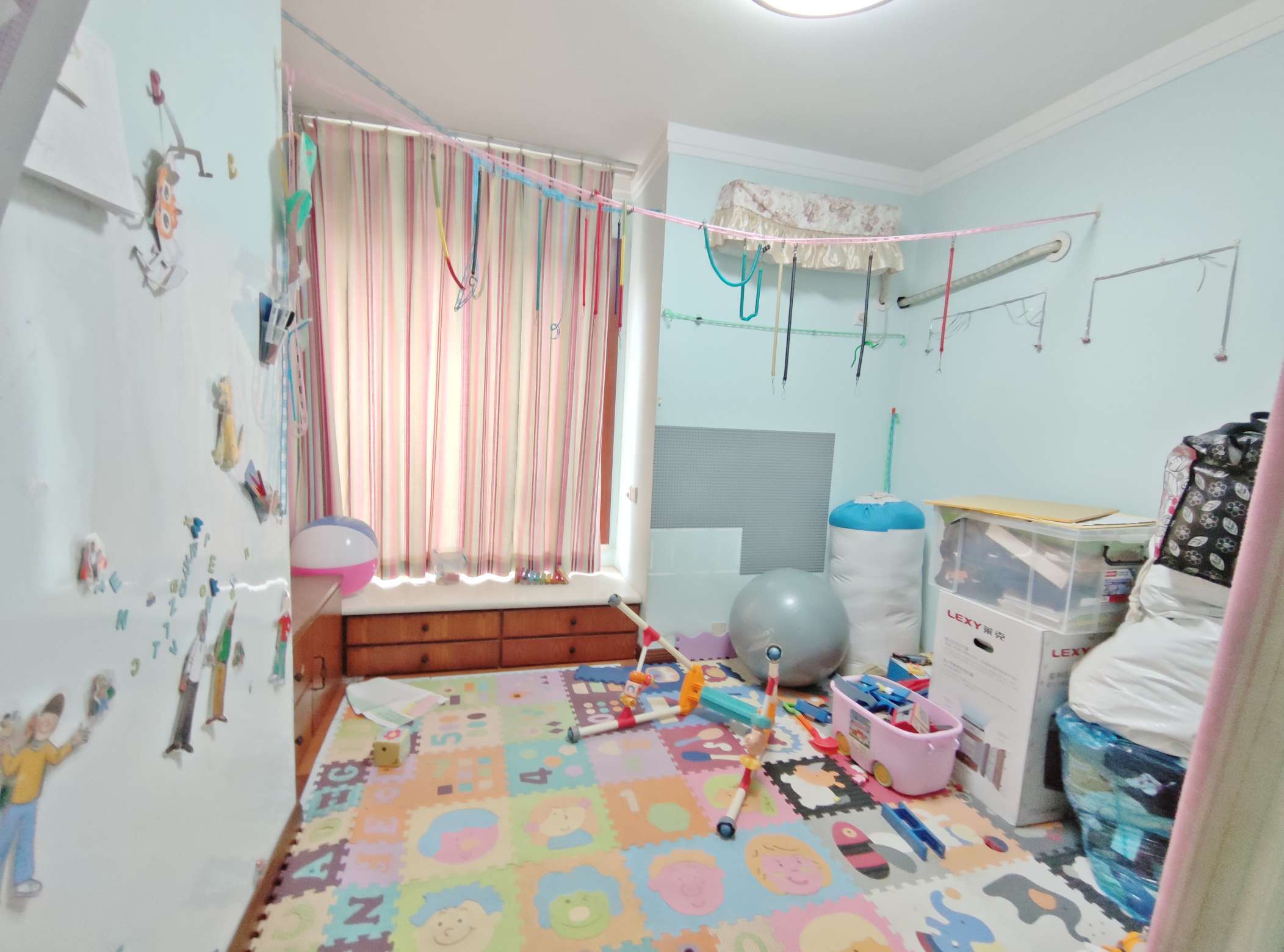 绿地新里卢浮公馆