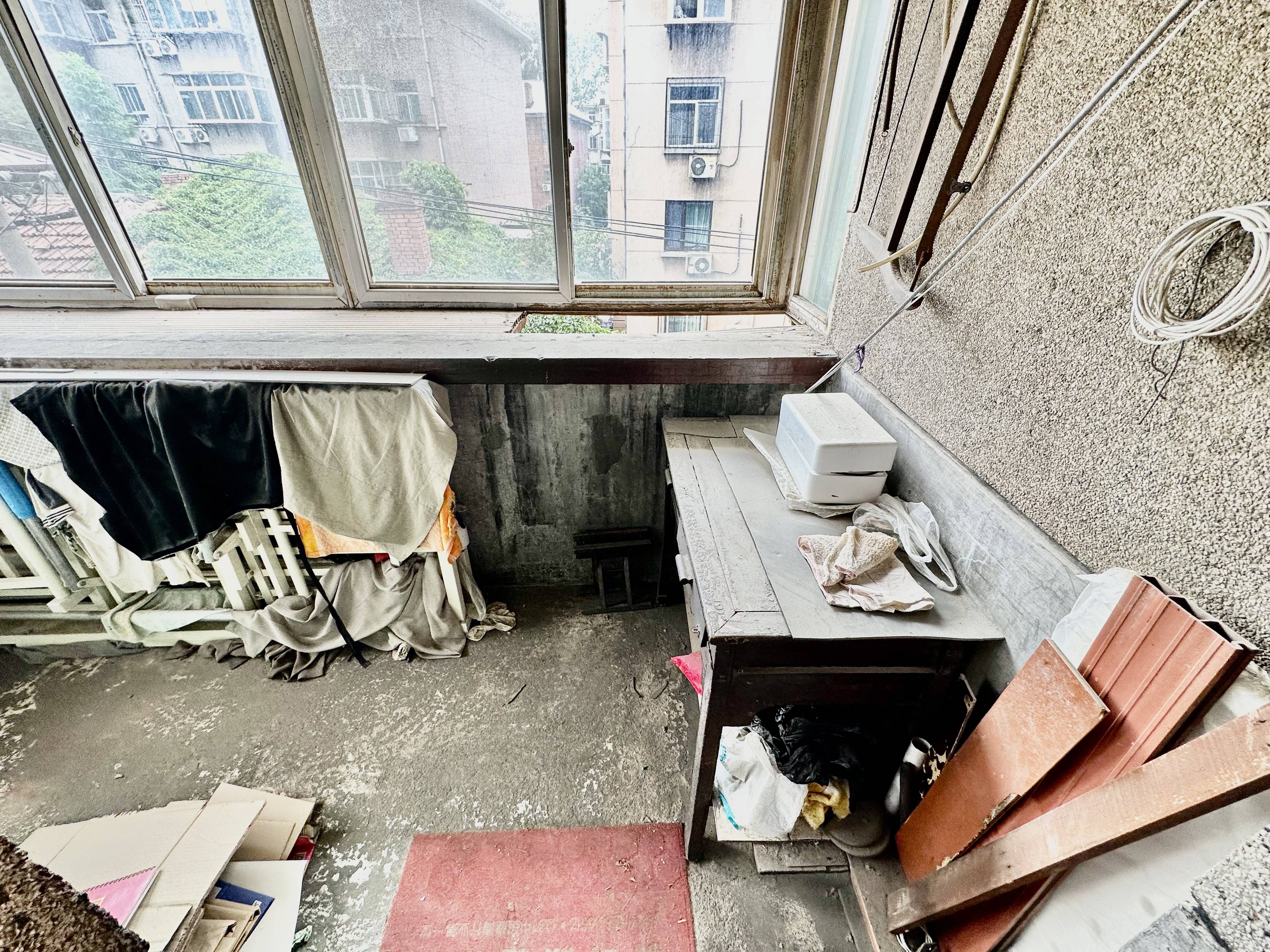 建国小经三路单位宿舍