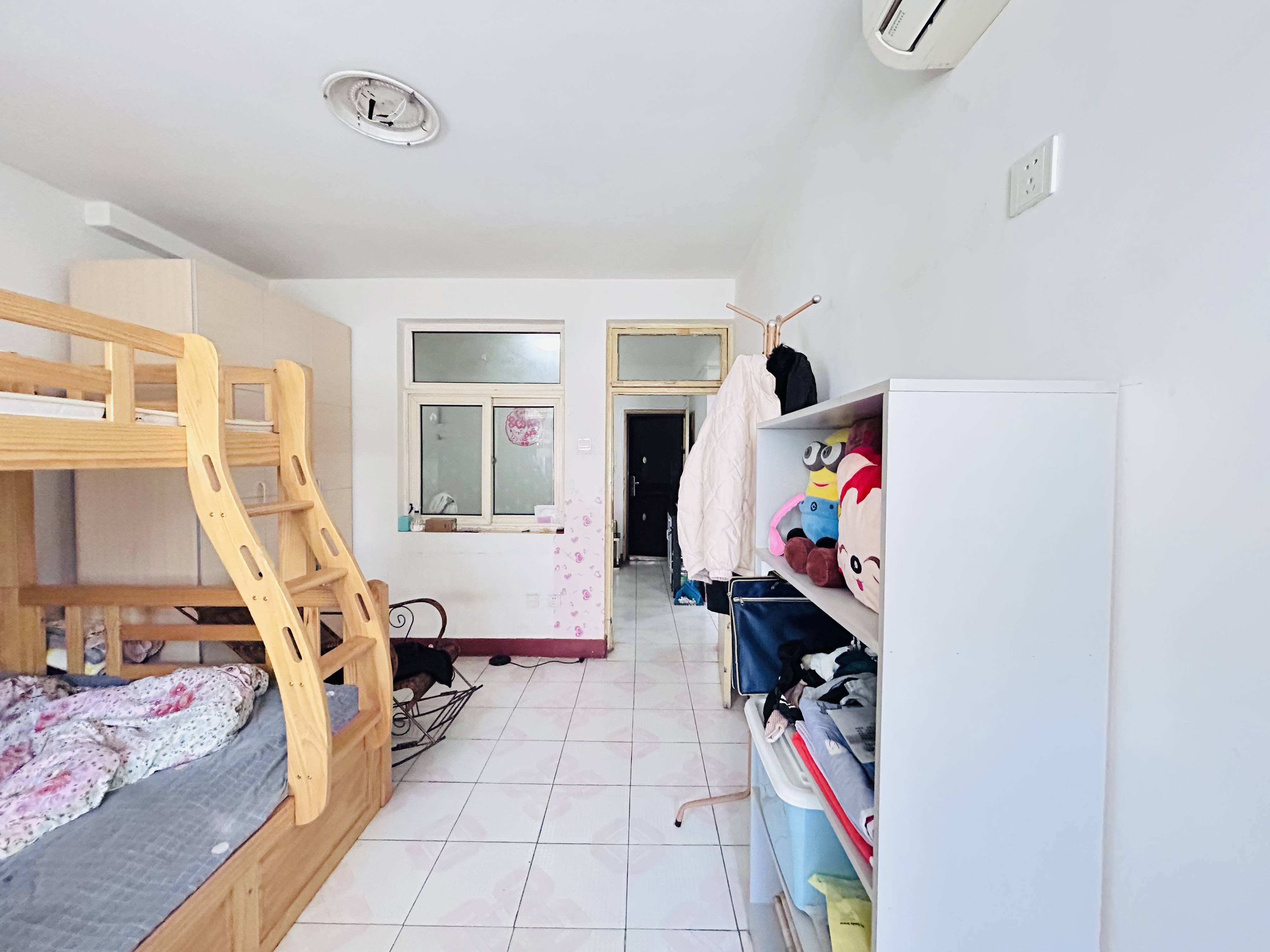 洪家楼南路13号