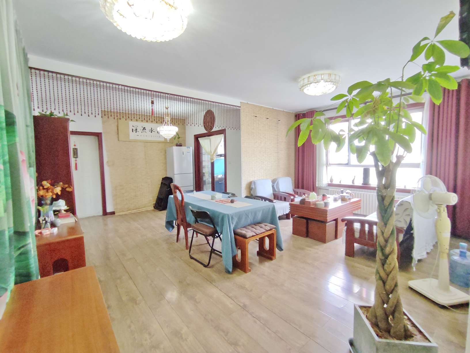  泉景天沅鸿园 南北