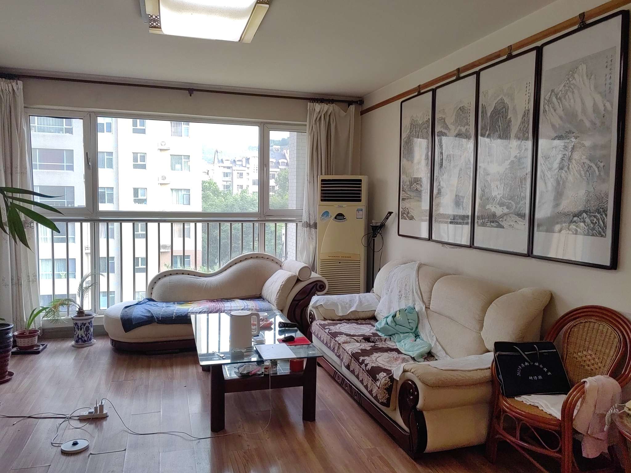 整租·旅游路 师大新村 3室2厅 9