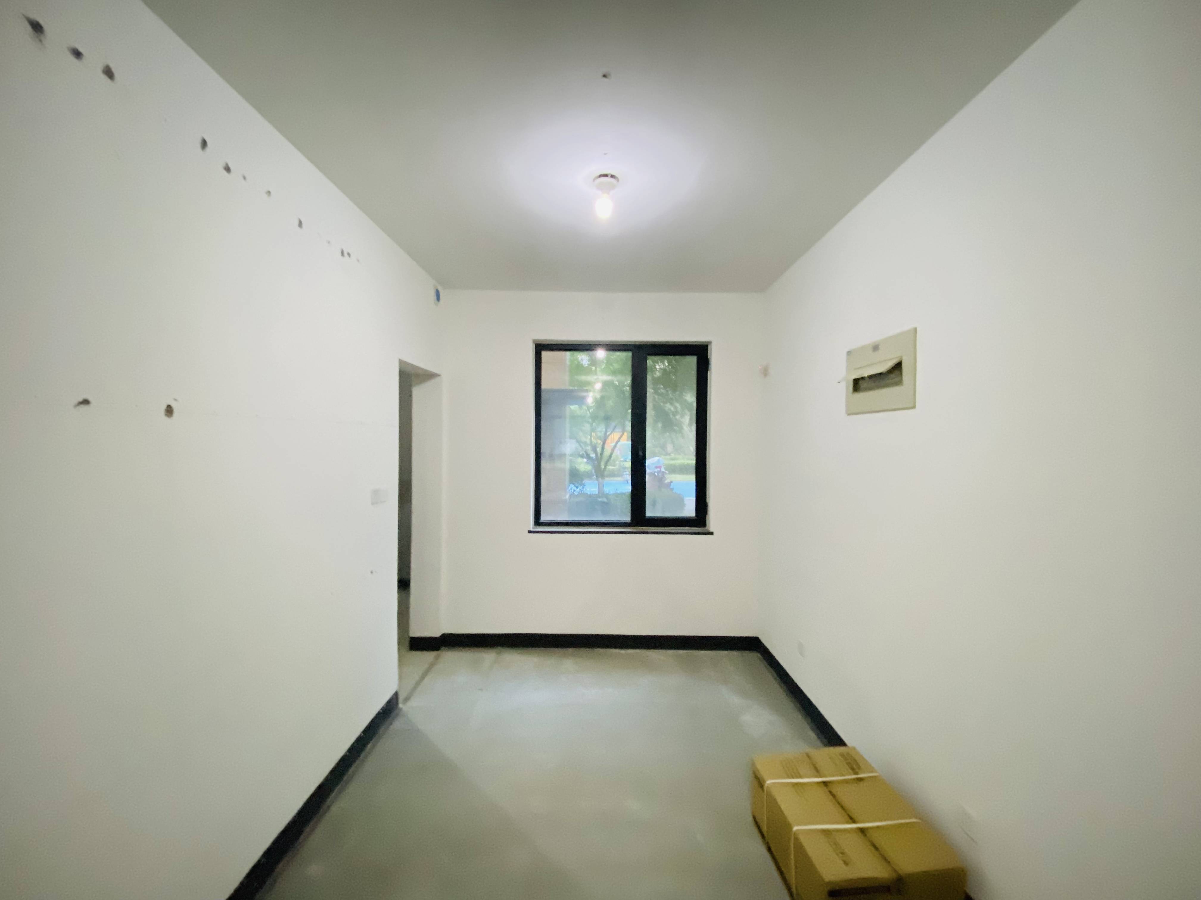   中新国际东城三区  户型方正 采光充足 业主随时签约 诚心出售