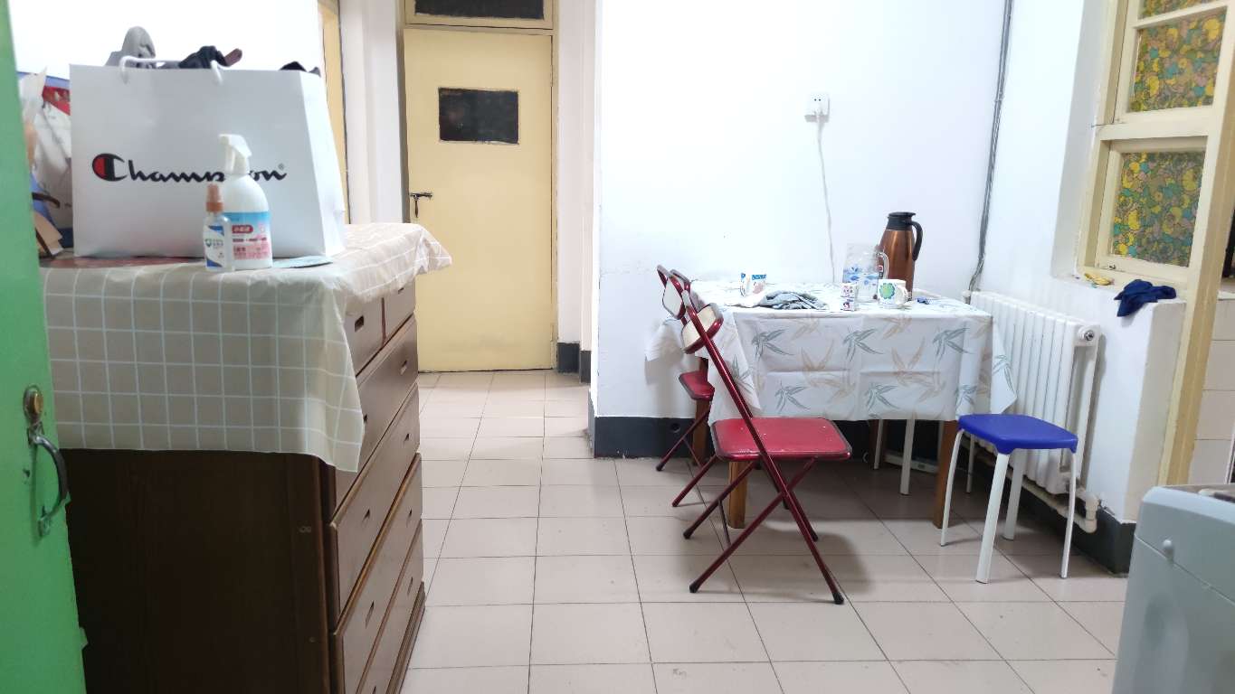 整租· 纬一路470号 大三室 南北通透   离育英近的陪读房 带全新实木家具