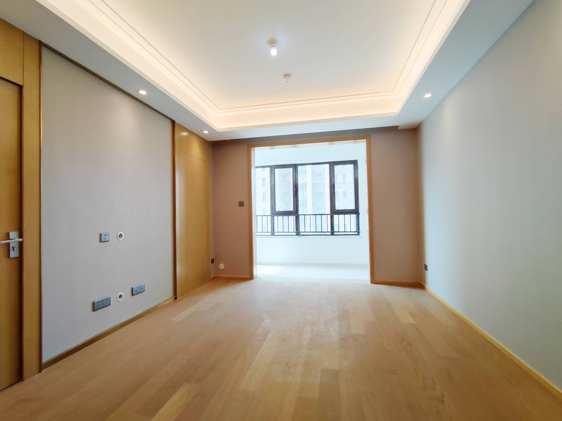  中建锦绣首府 南北