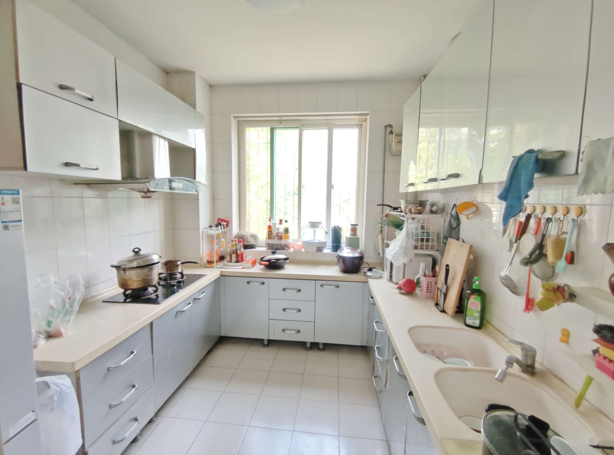 卧龙花园龙盛苑