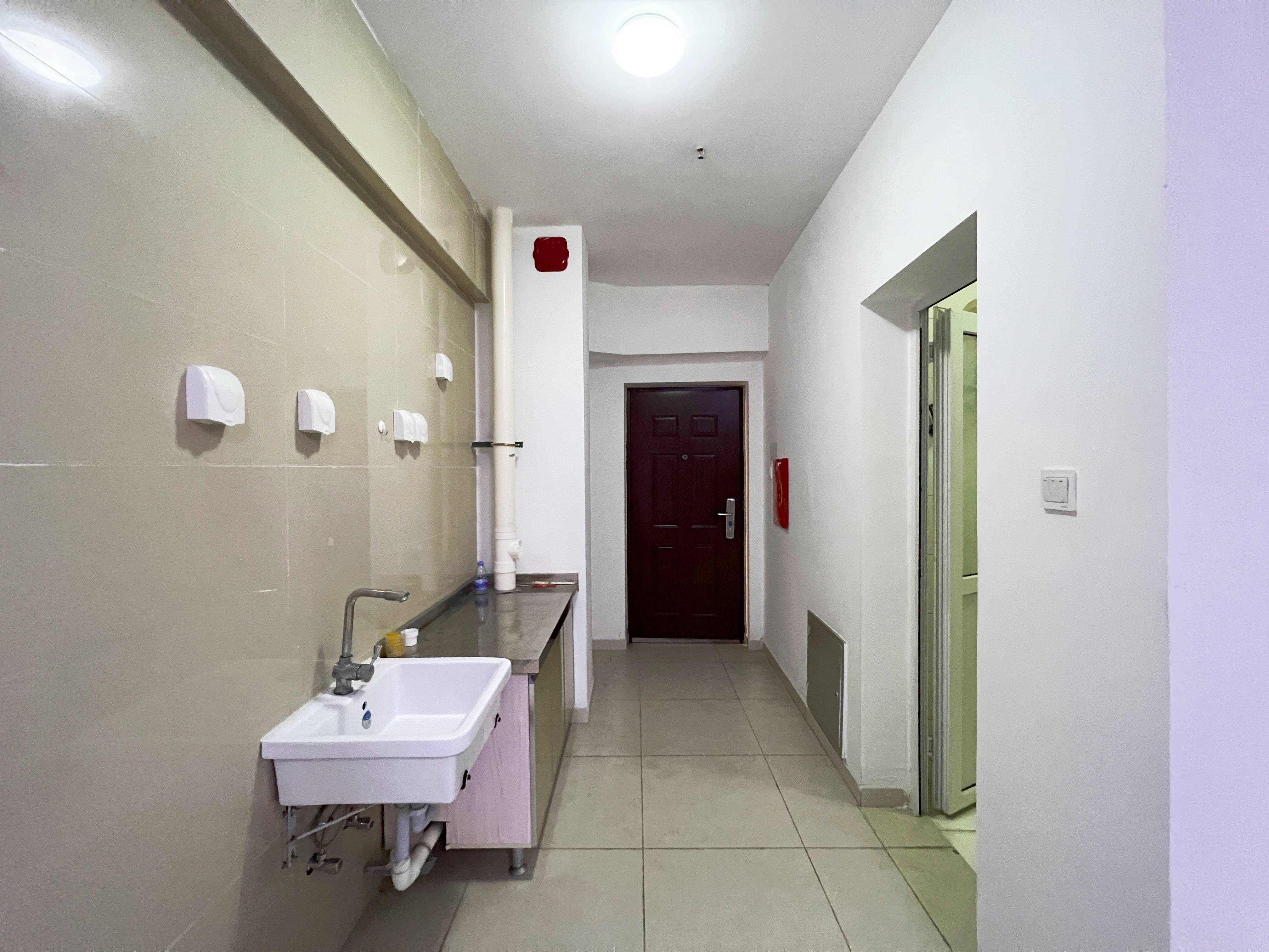 南益名泉春晓公寓