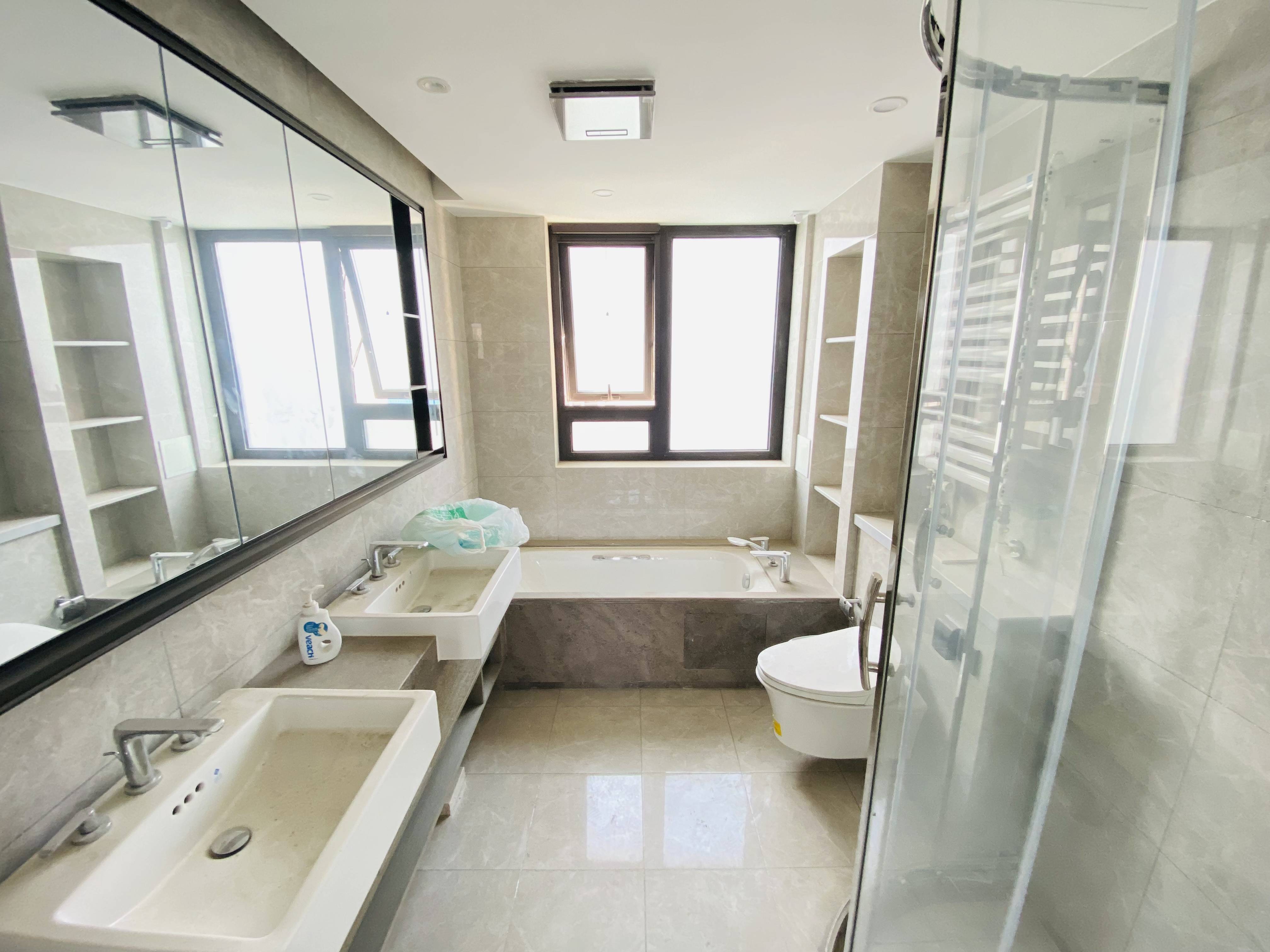  银丰玖玺城二期山和院 南北