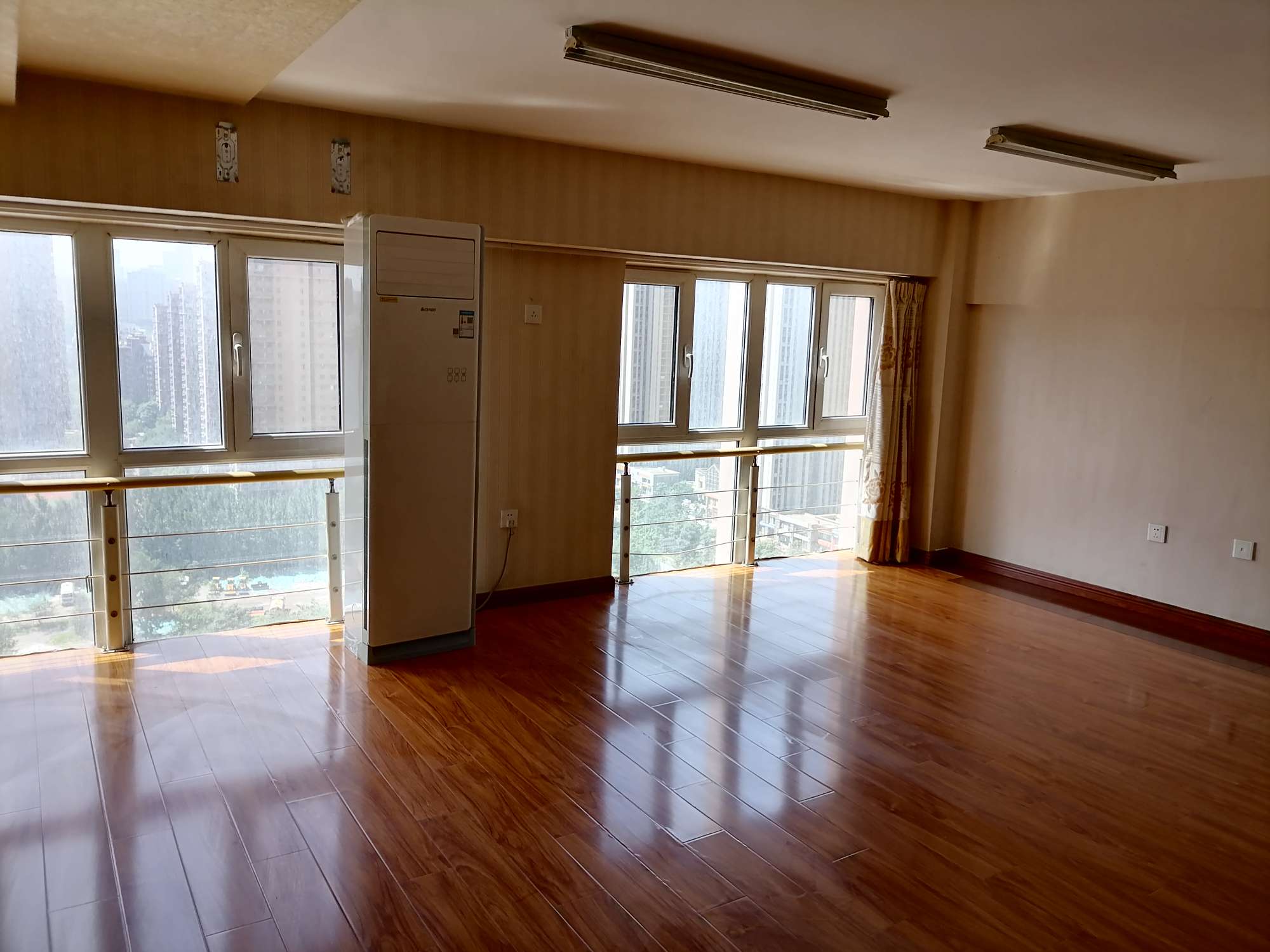 整租·力高国际（商住楼）2居室,近地铁随时看房