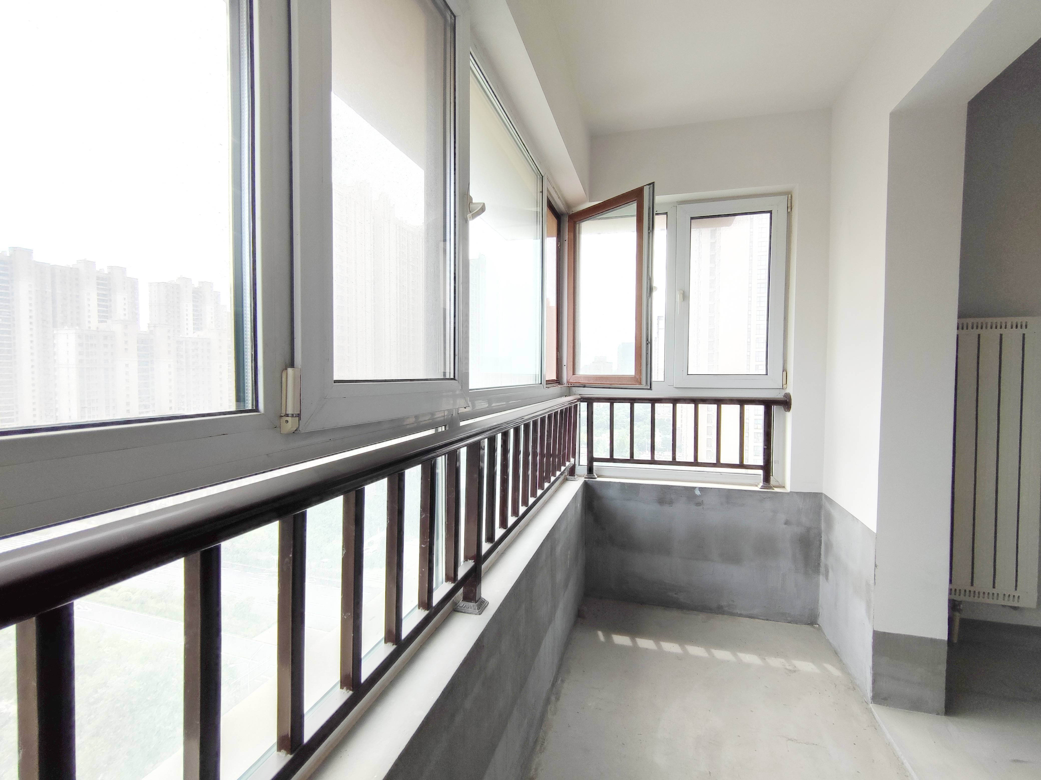 绿地新里香榭丽公馆