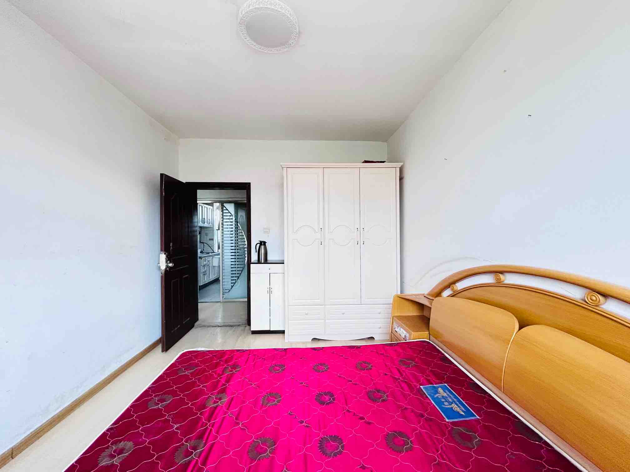 山大南路山大宿舍