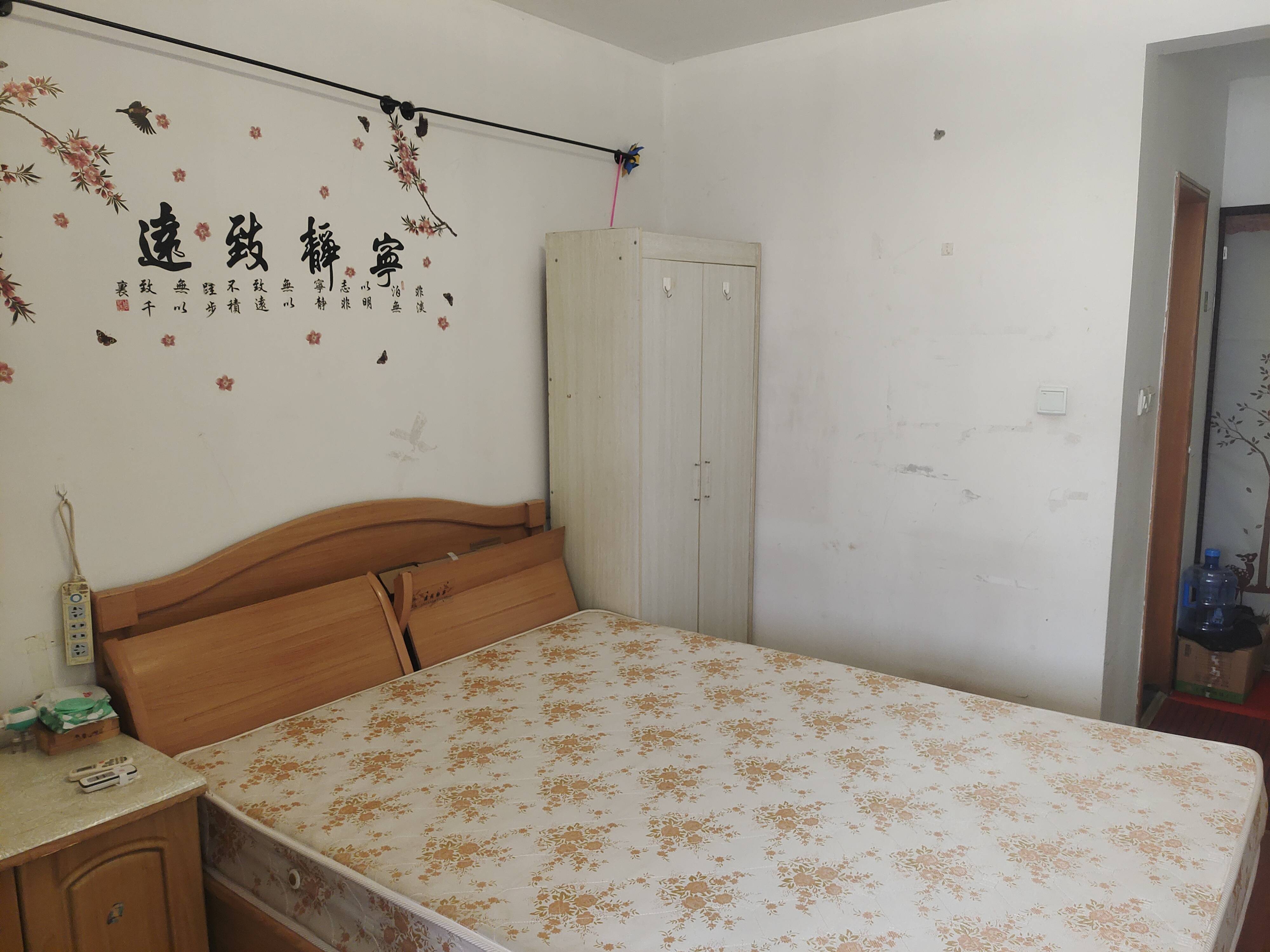 整租·新上，青年居易，家具家电齐全