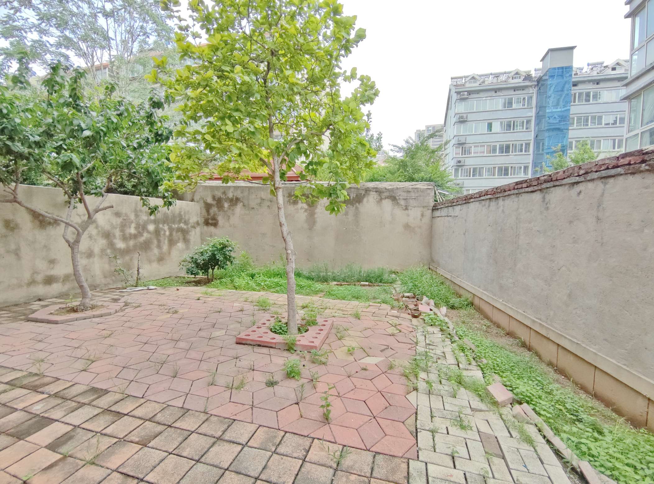 丁字山路佳宝宿舍