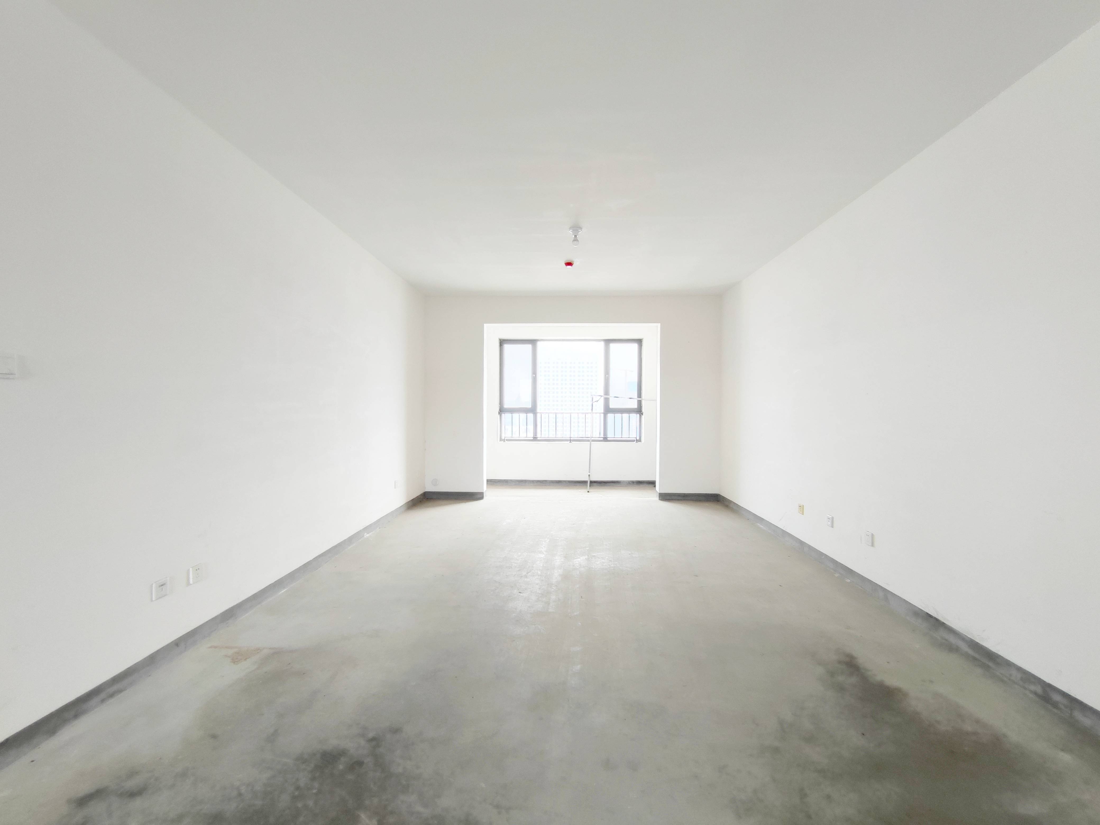  中建锦绣城三期 东西