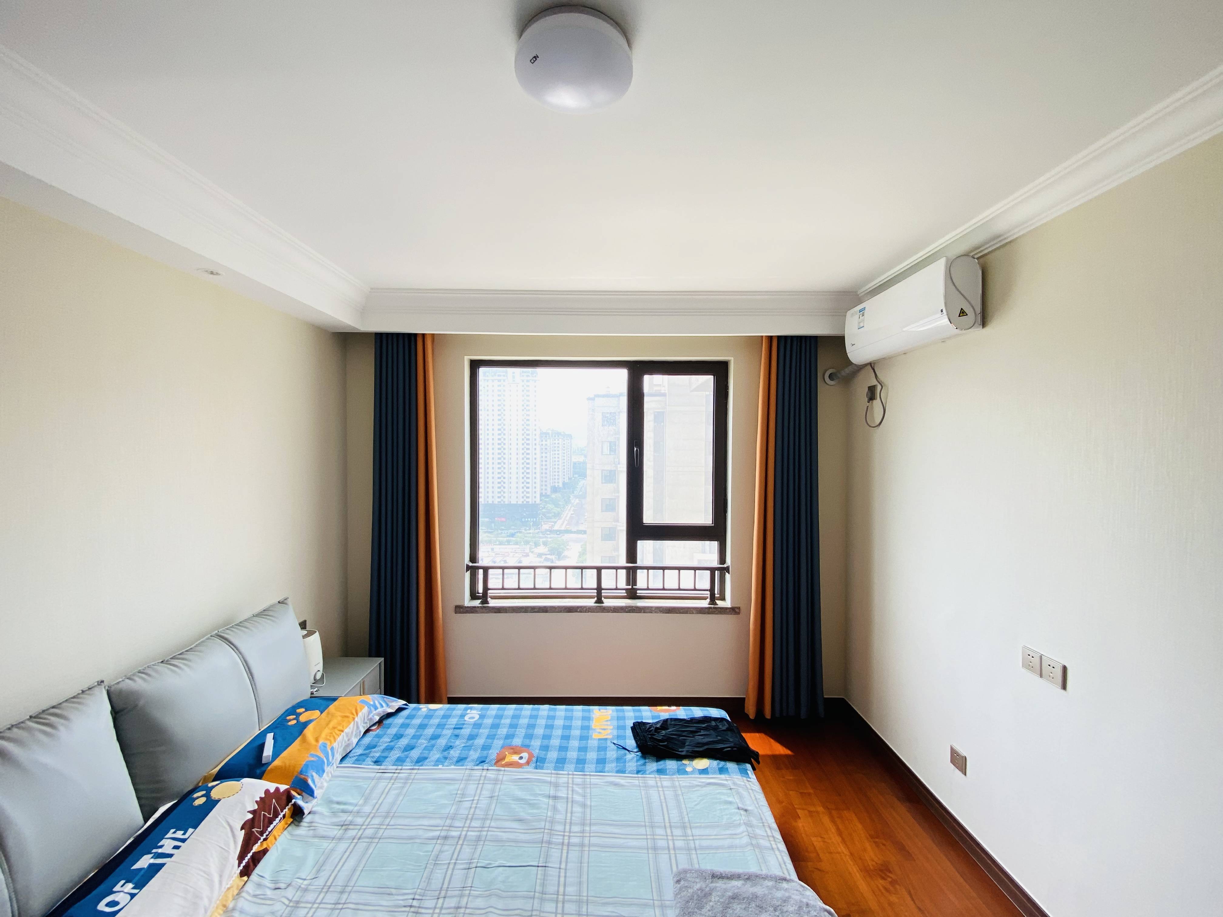 旭辉银盛泰金域蓝山