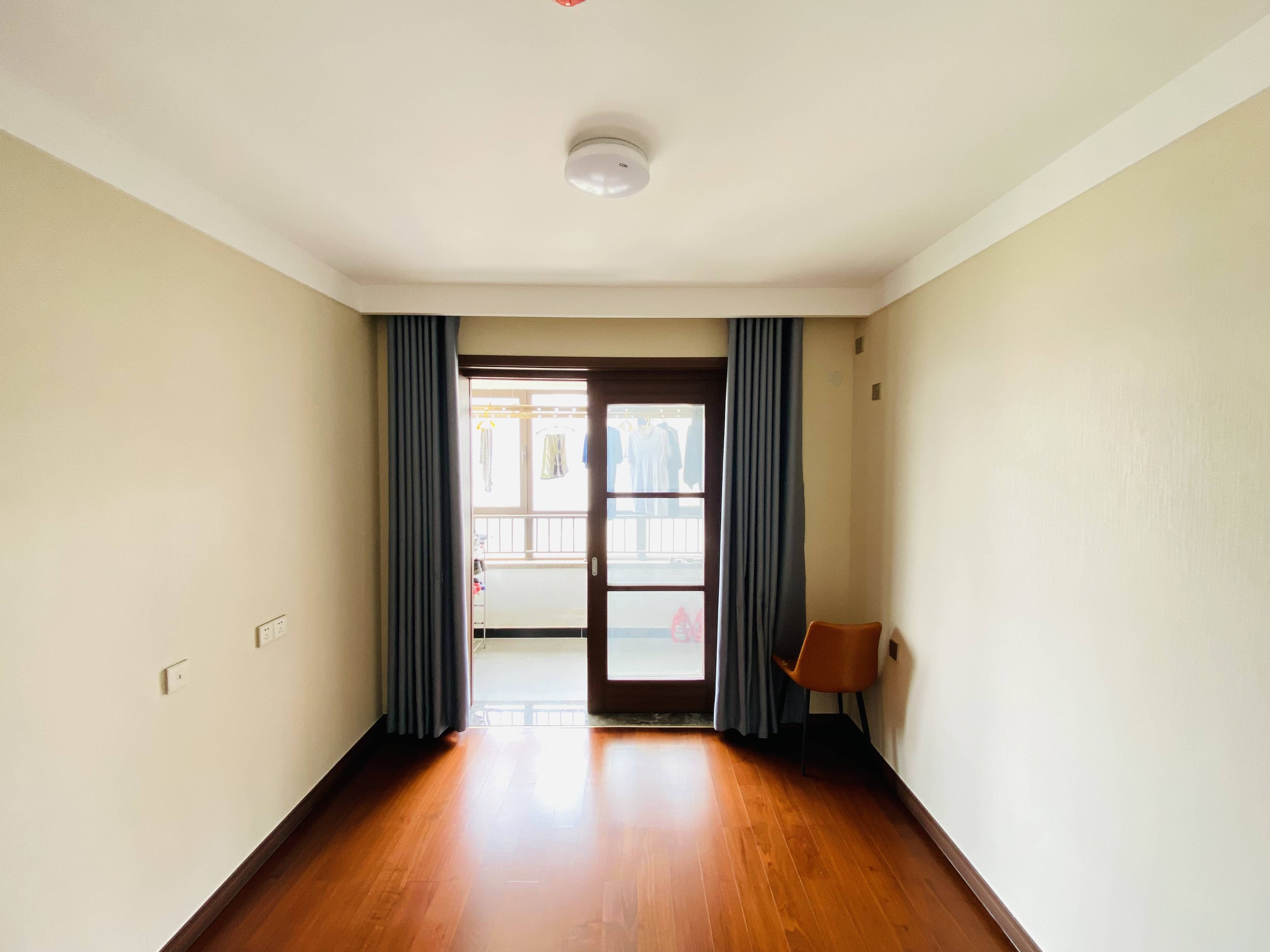 旭辉银盛泰金域蓝山