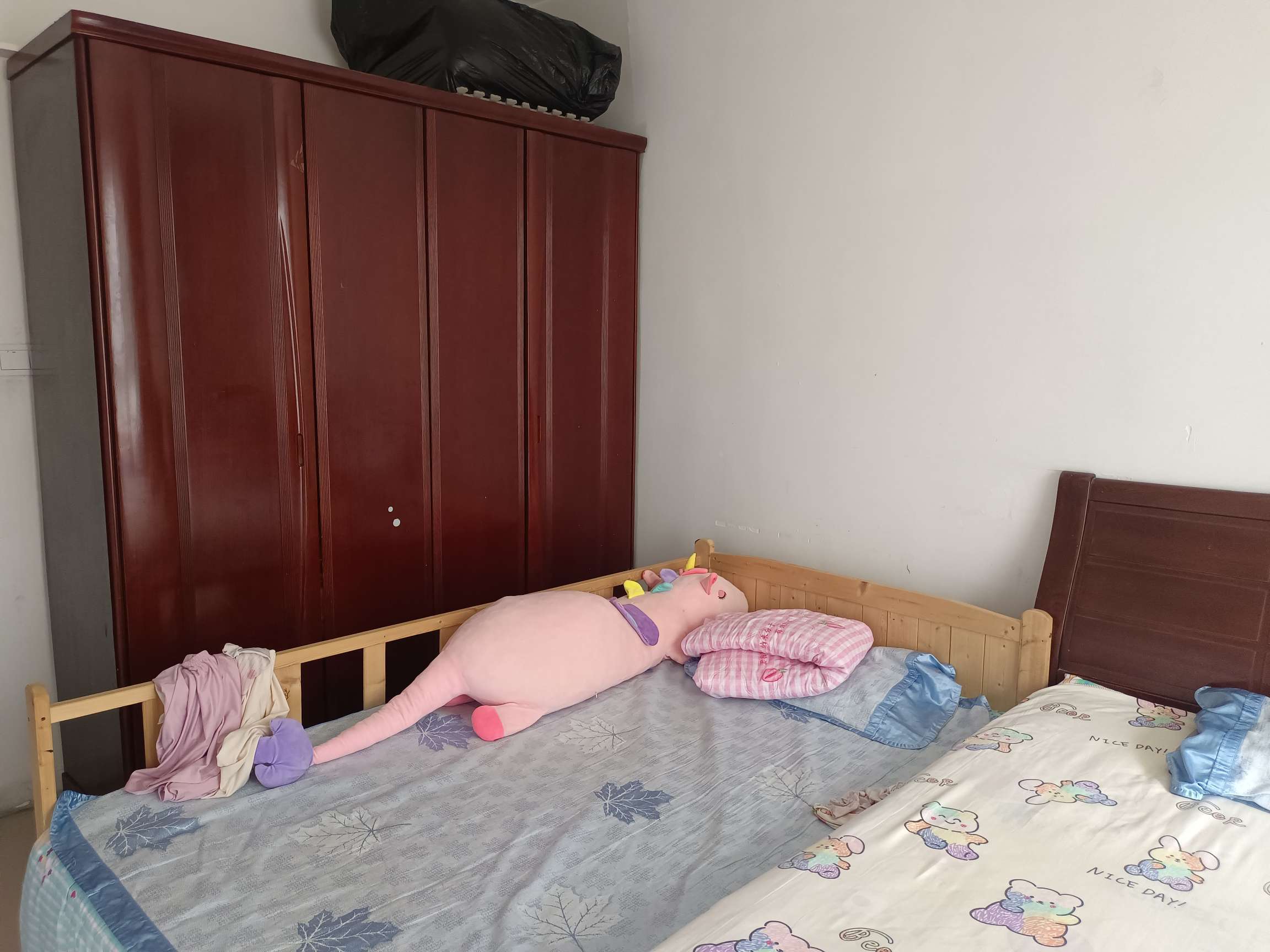 嘉馨现代逸居