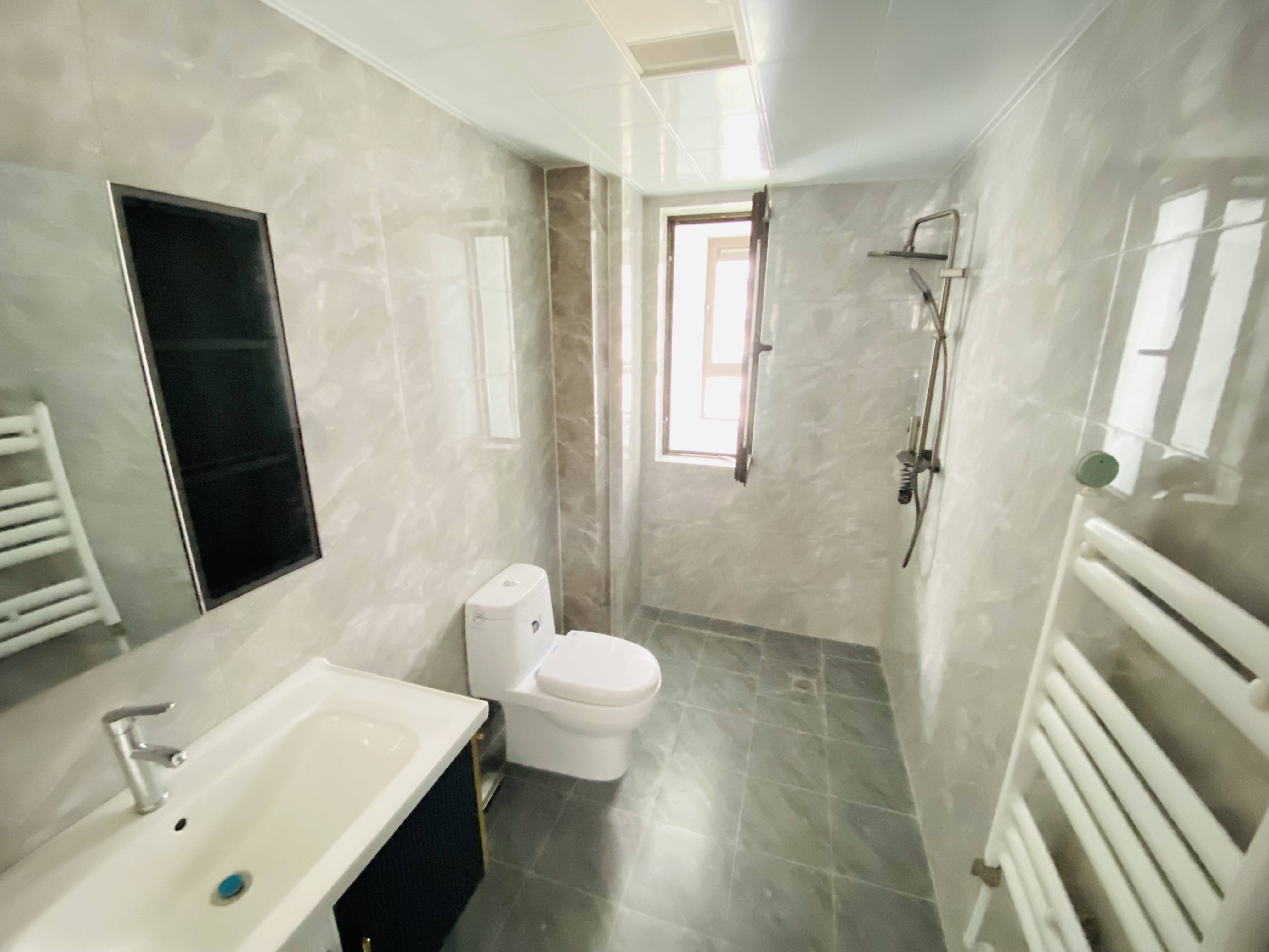 旭辉银盛泰金域蓝山