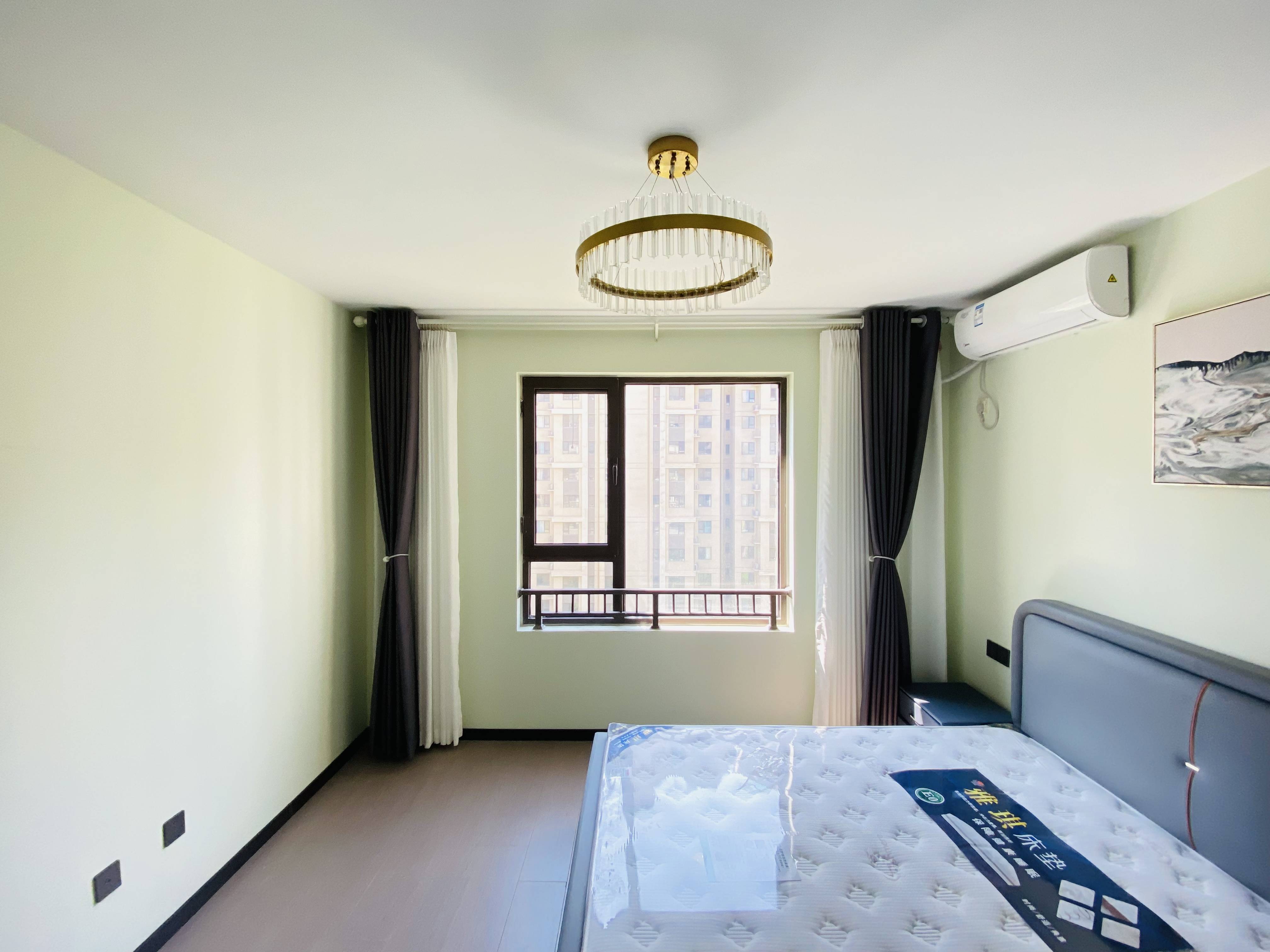 旭辉银盛泰金域蓝山