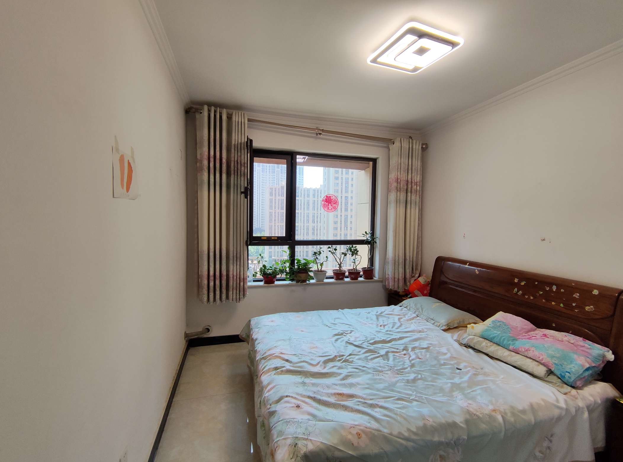 鲁邦奥林逸城东区