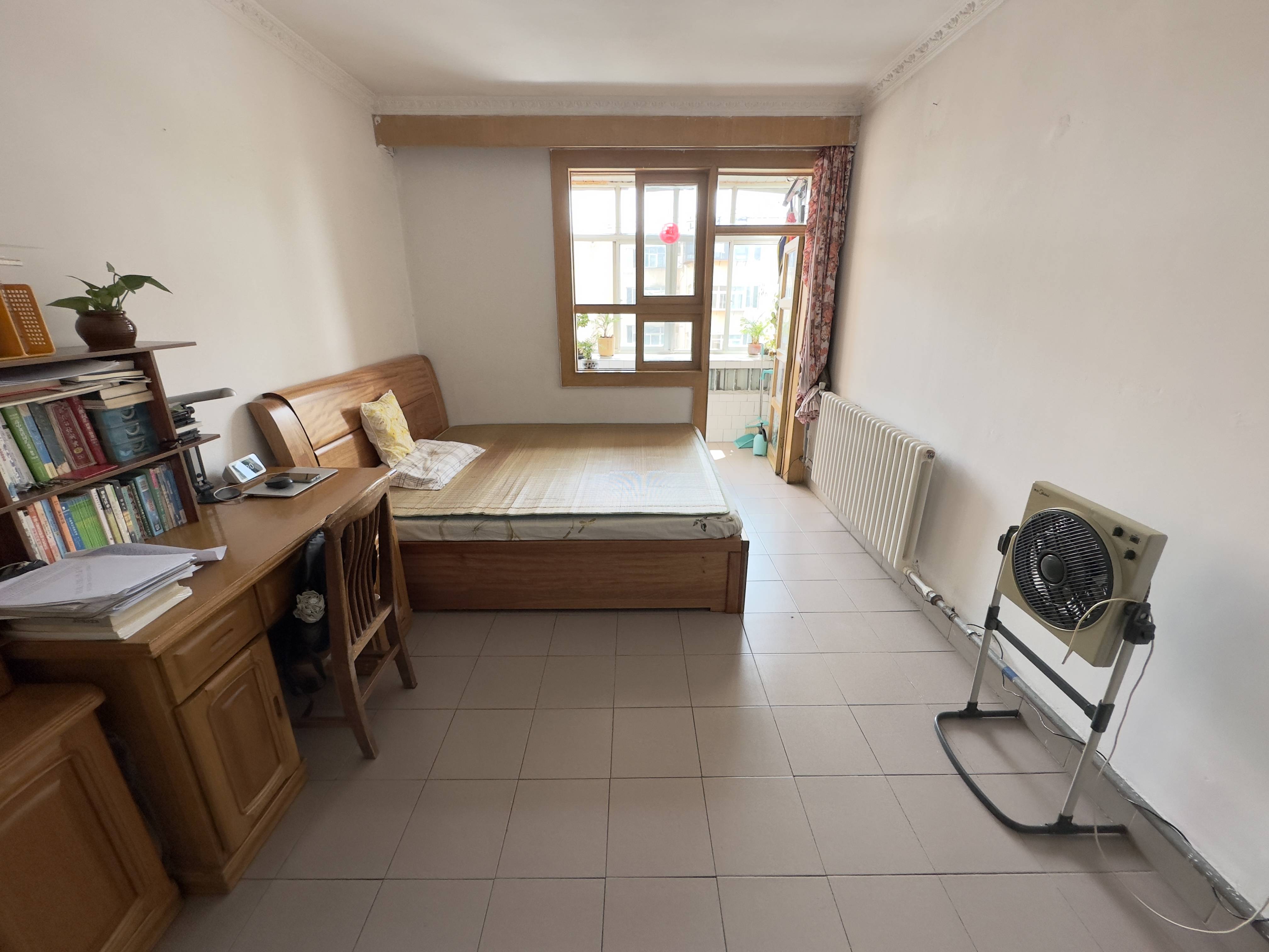 三里庄东街100号