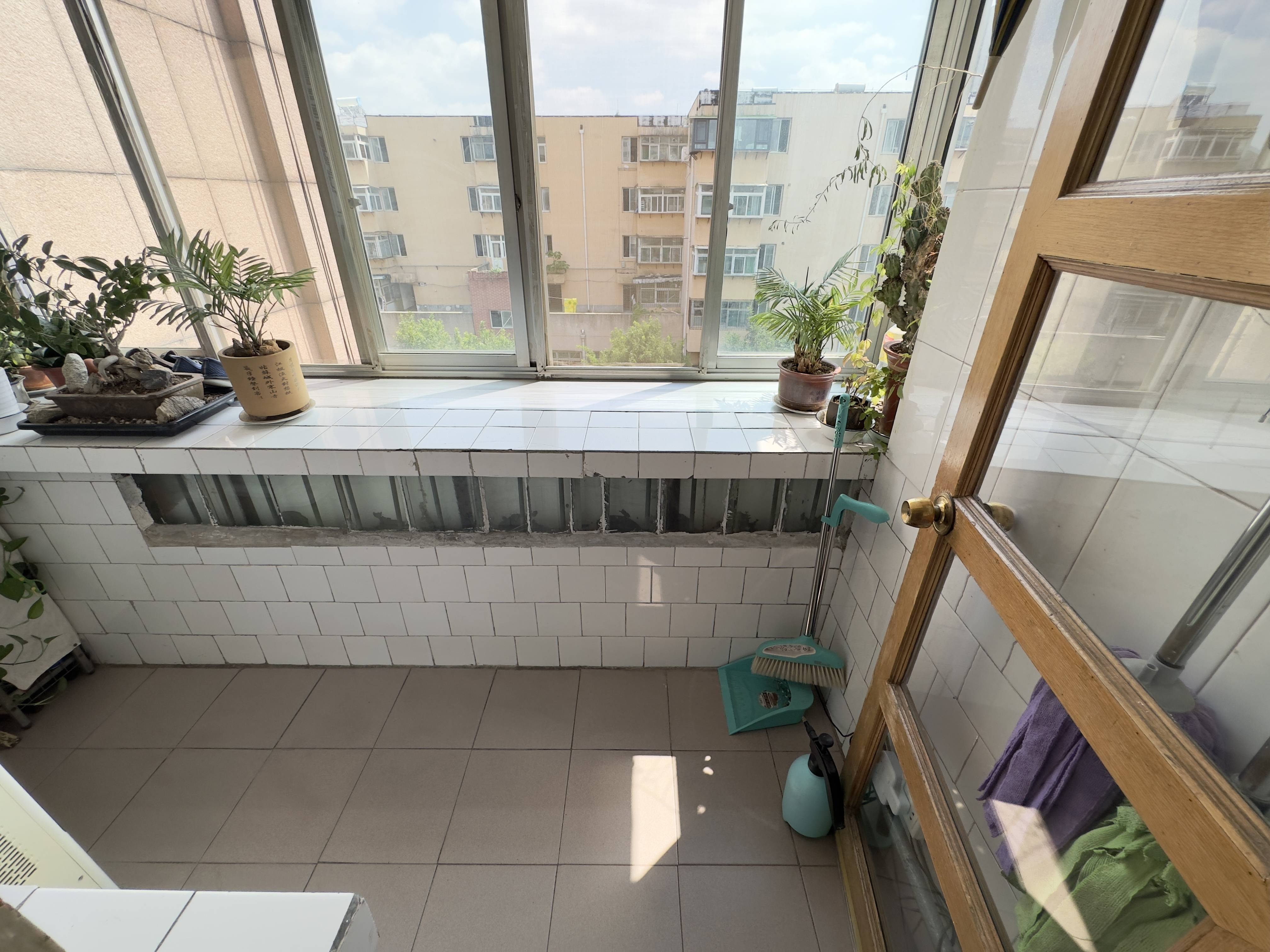 三里庄东街100号