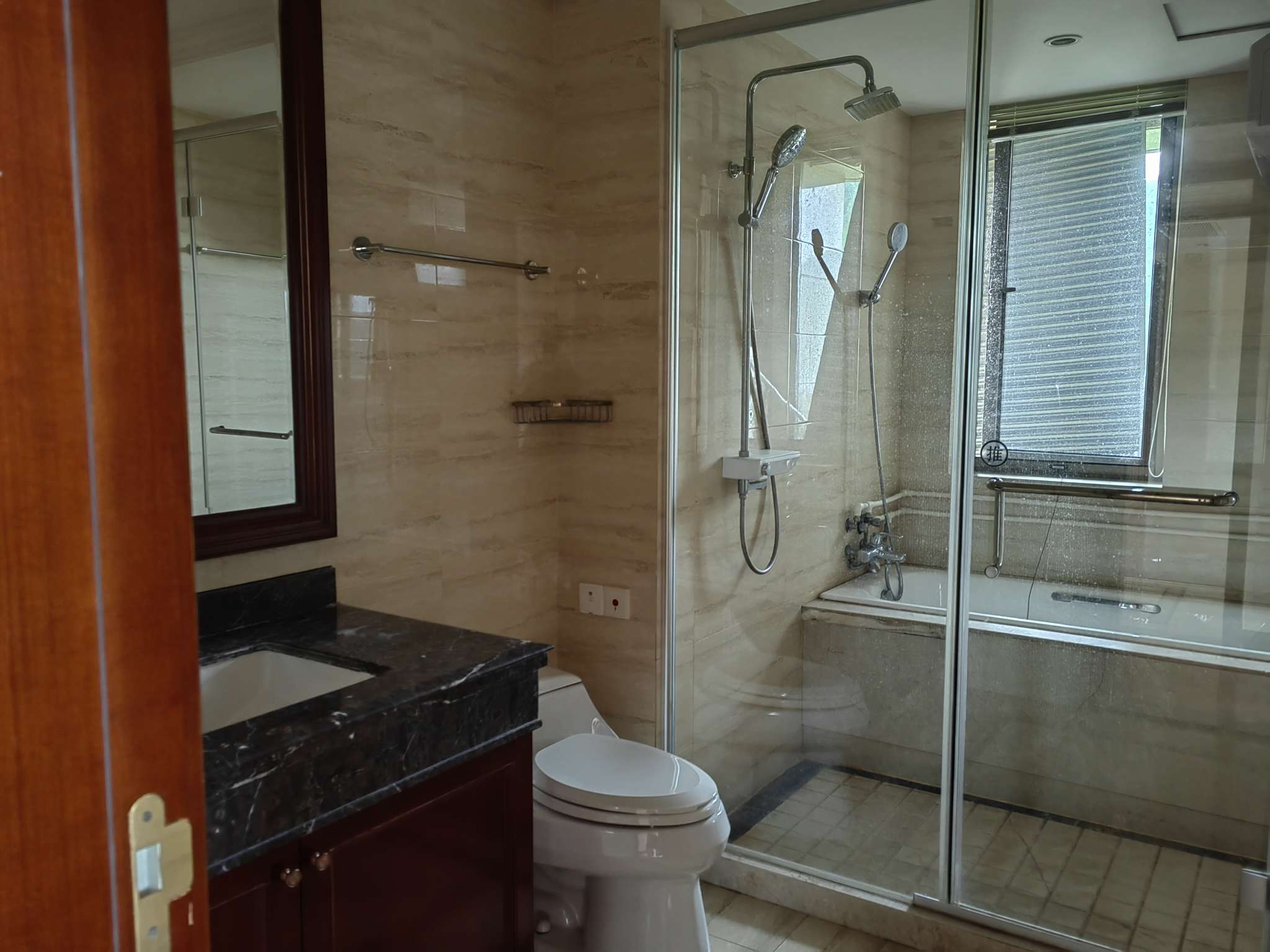 海尔绿城全运村锦兰园