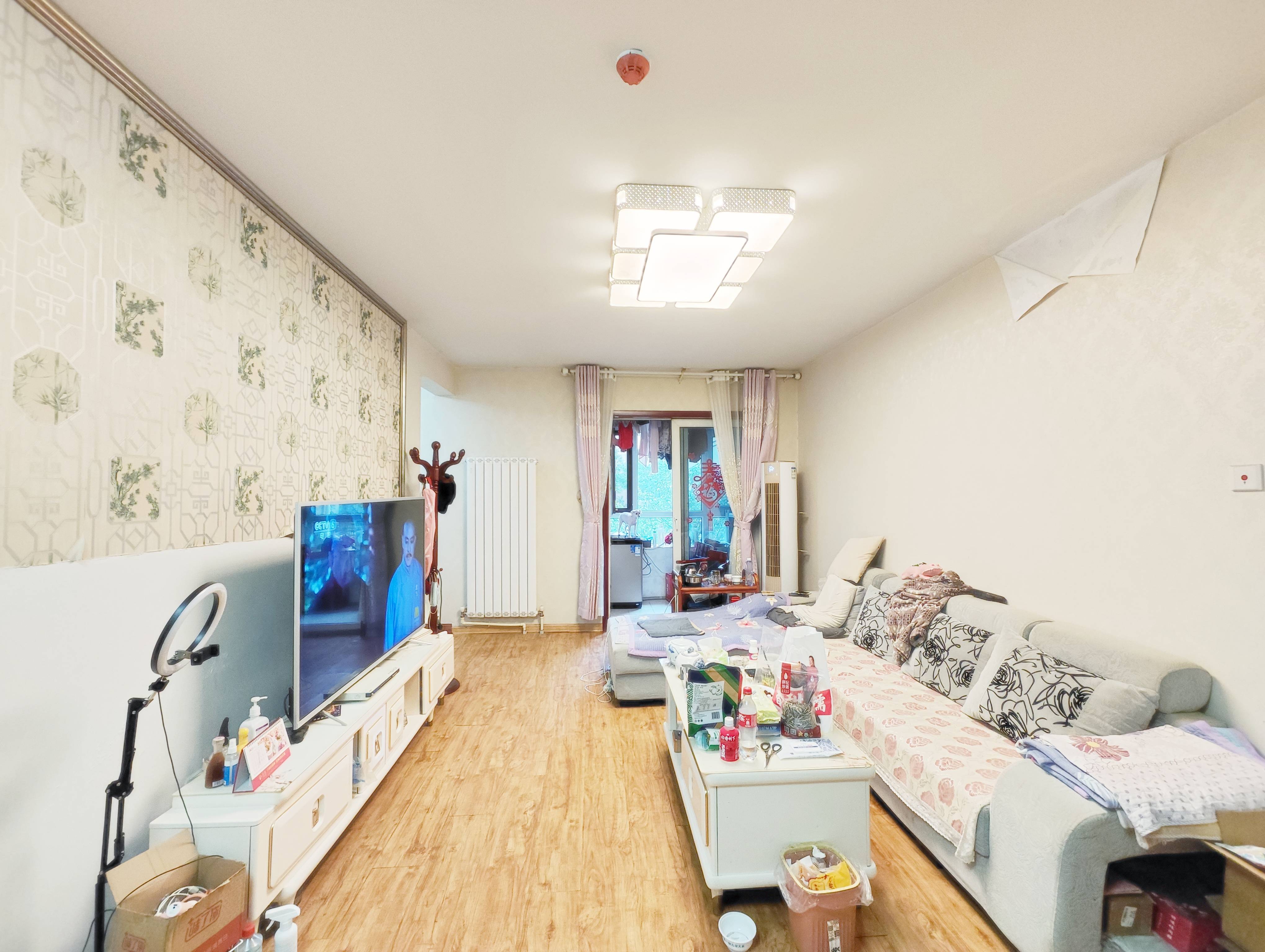  绿地新里香榭丽公馆 南北