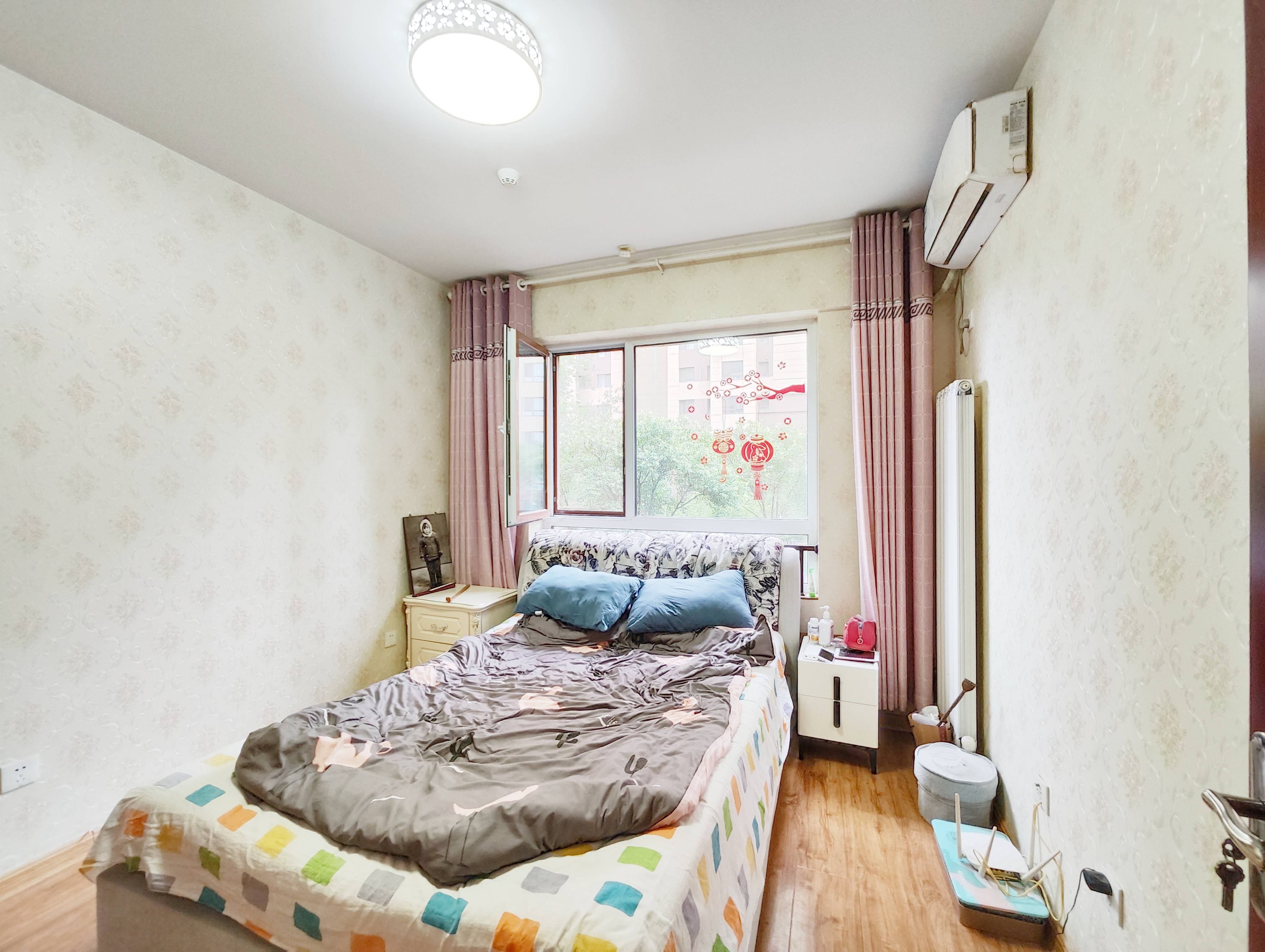 绿地新里香榭丽公馆