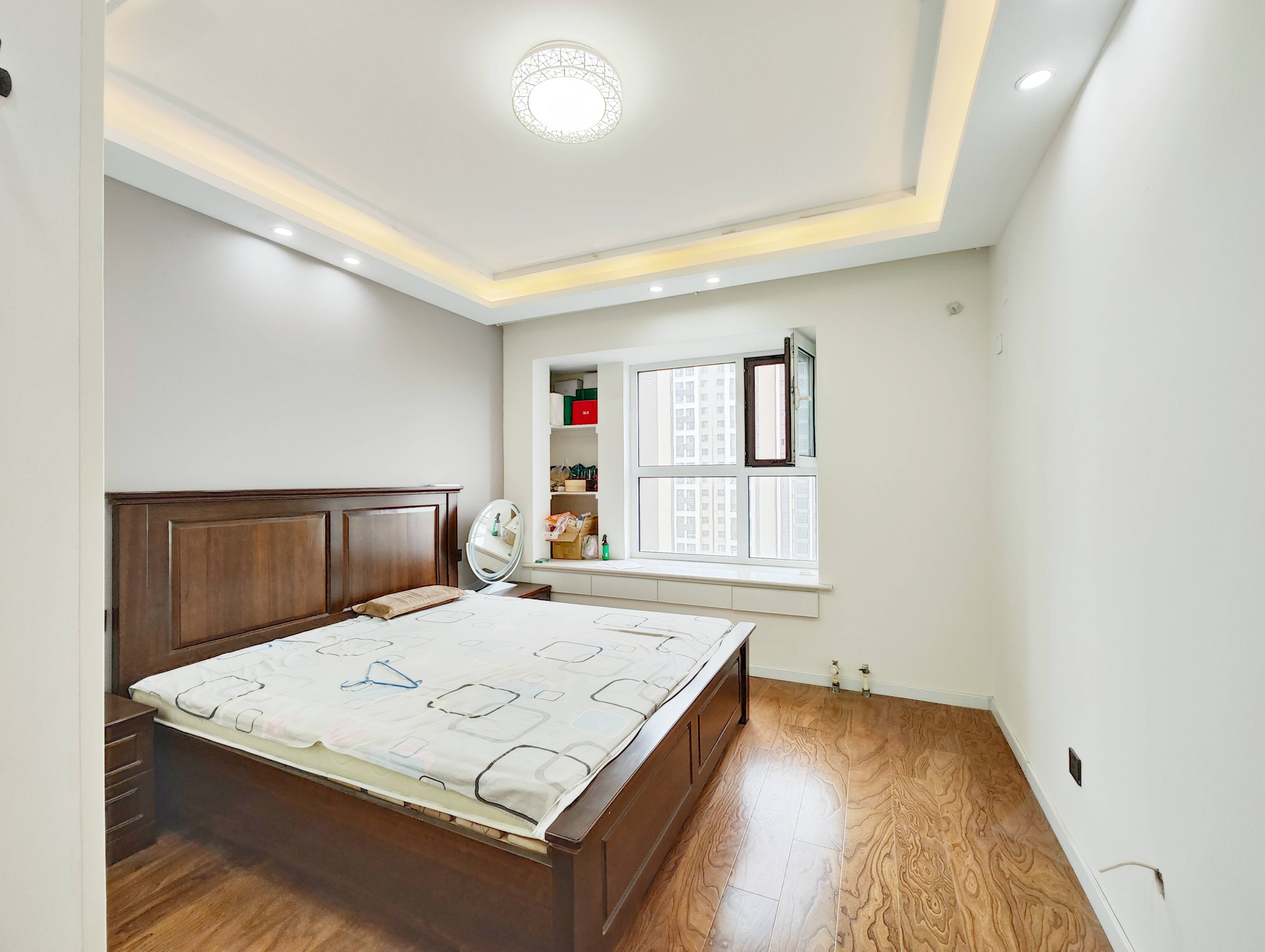 绿地新里香榭丽公馆