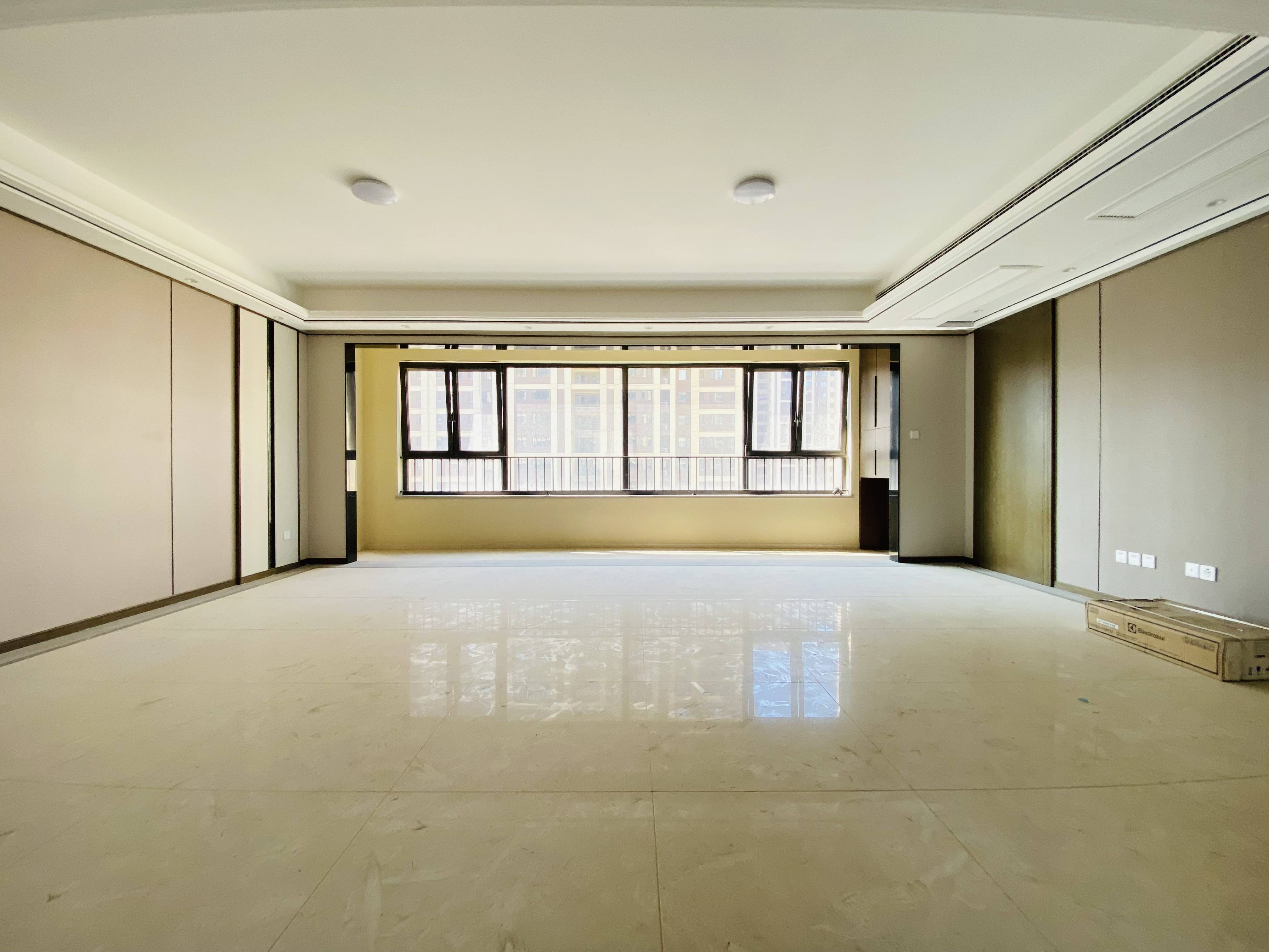  融创文旅城珠玉园 南北