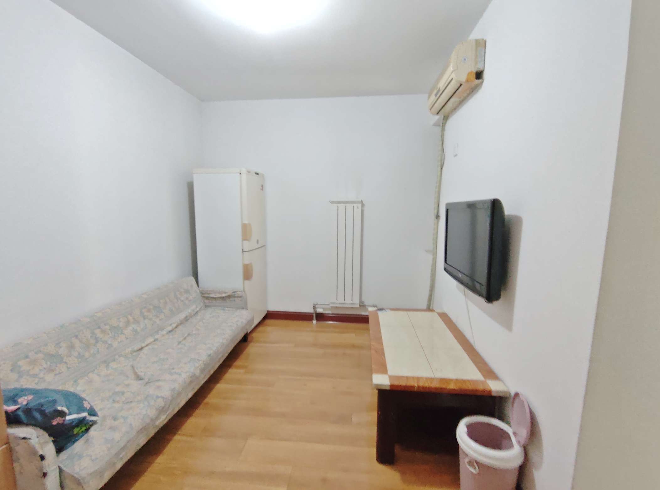  德裕家园一区 南