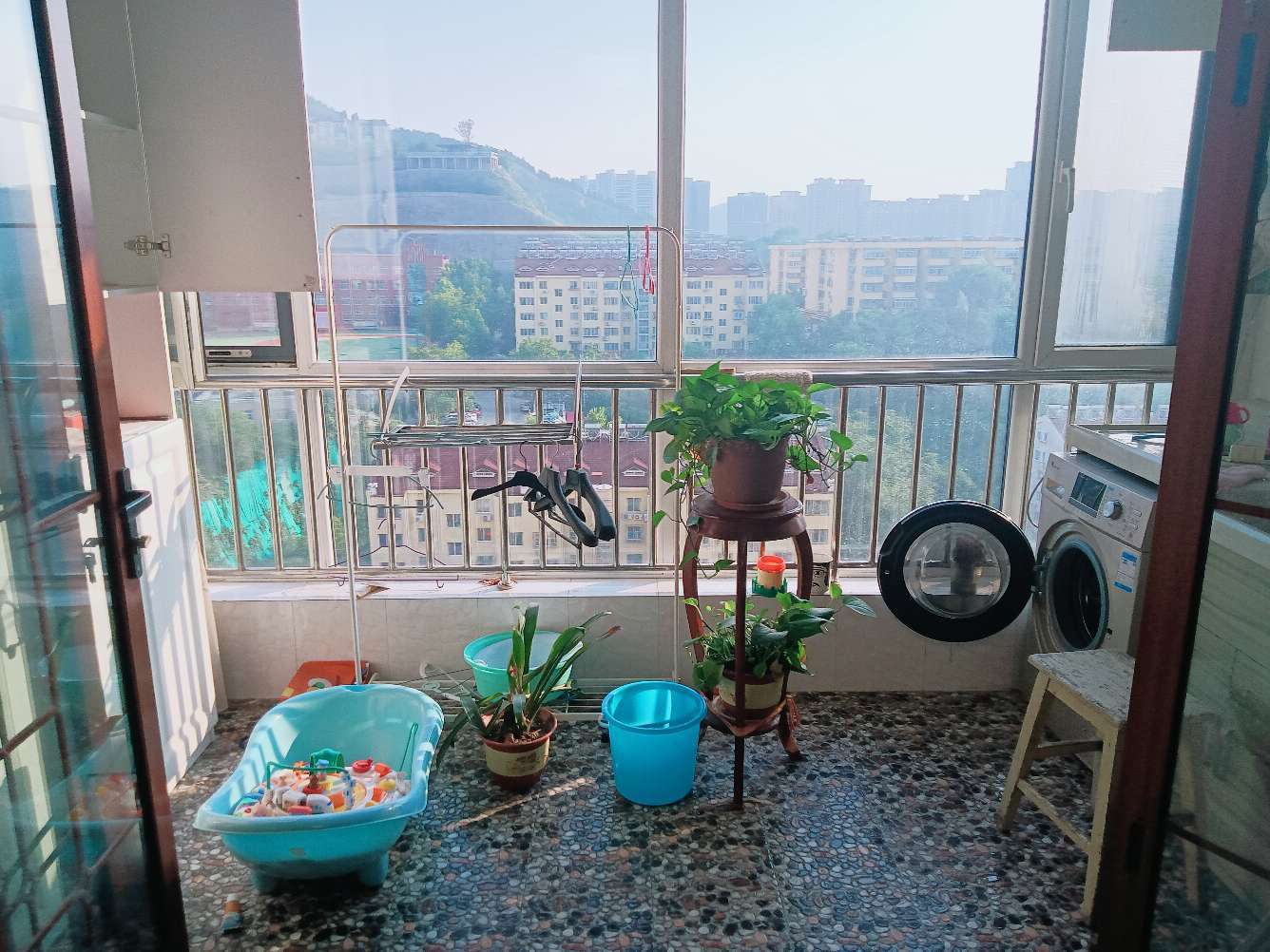 峰景鉴筑