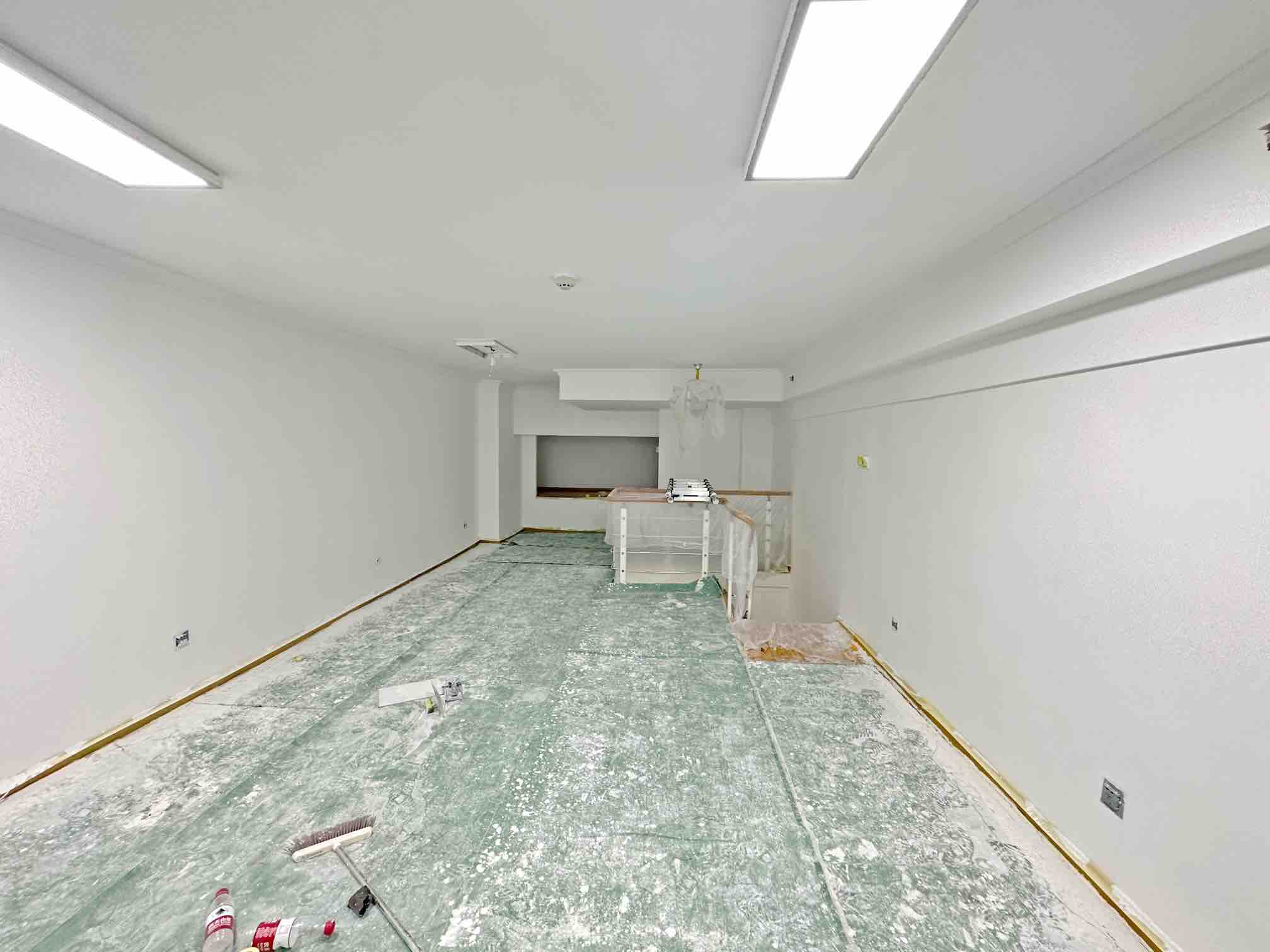 绿地泉景雅园商务大厦