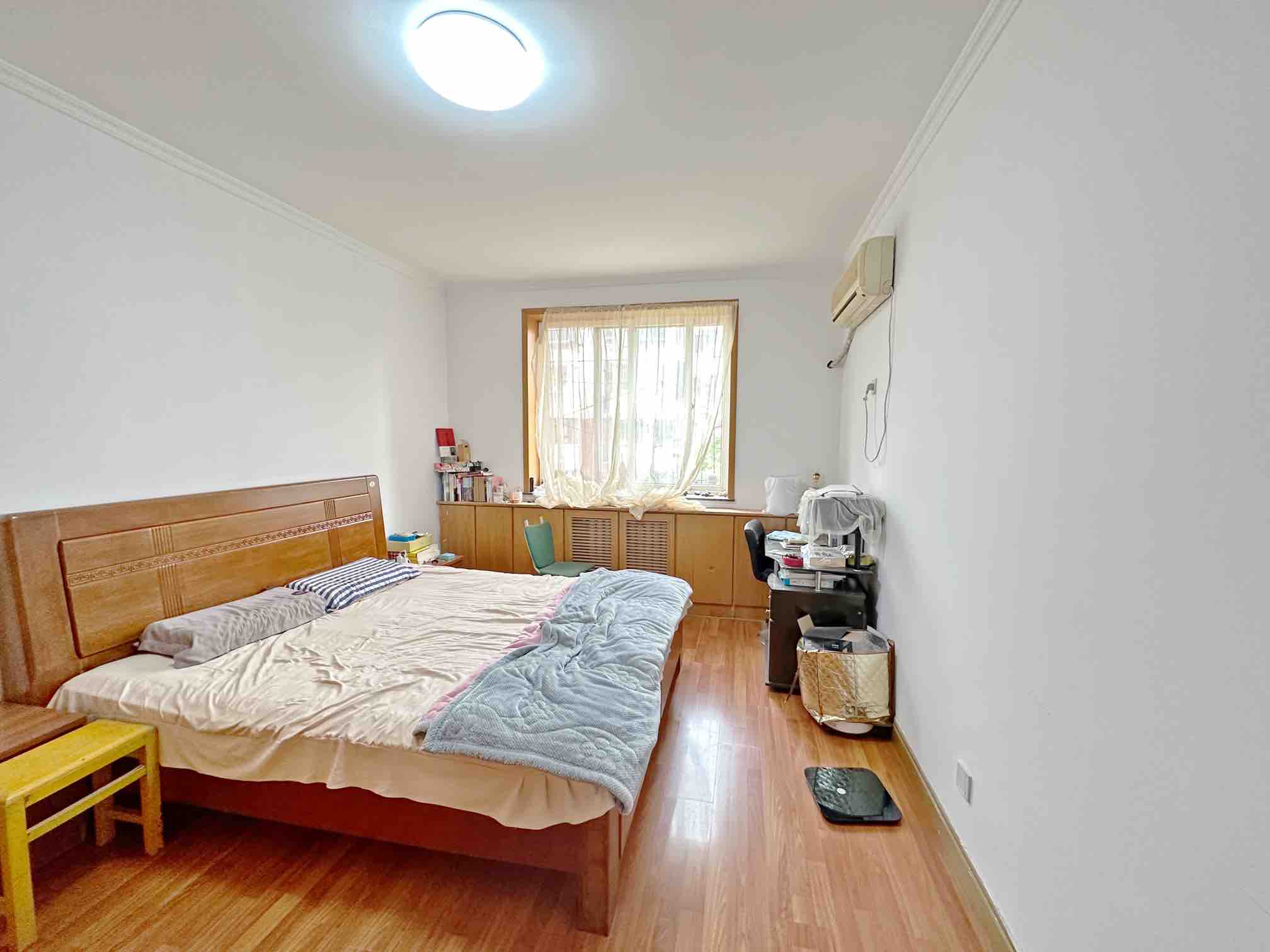 卧龙花园龙和苑