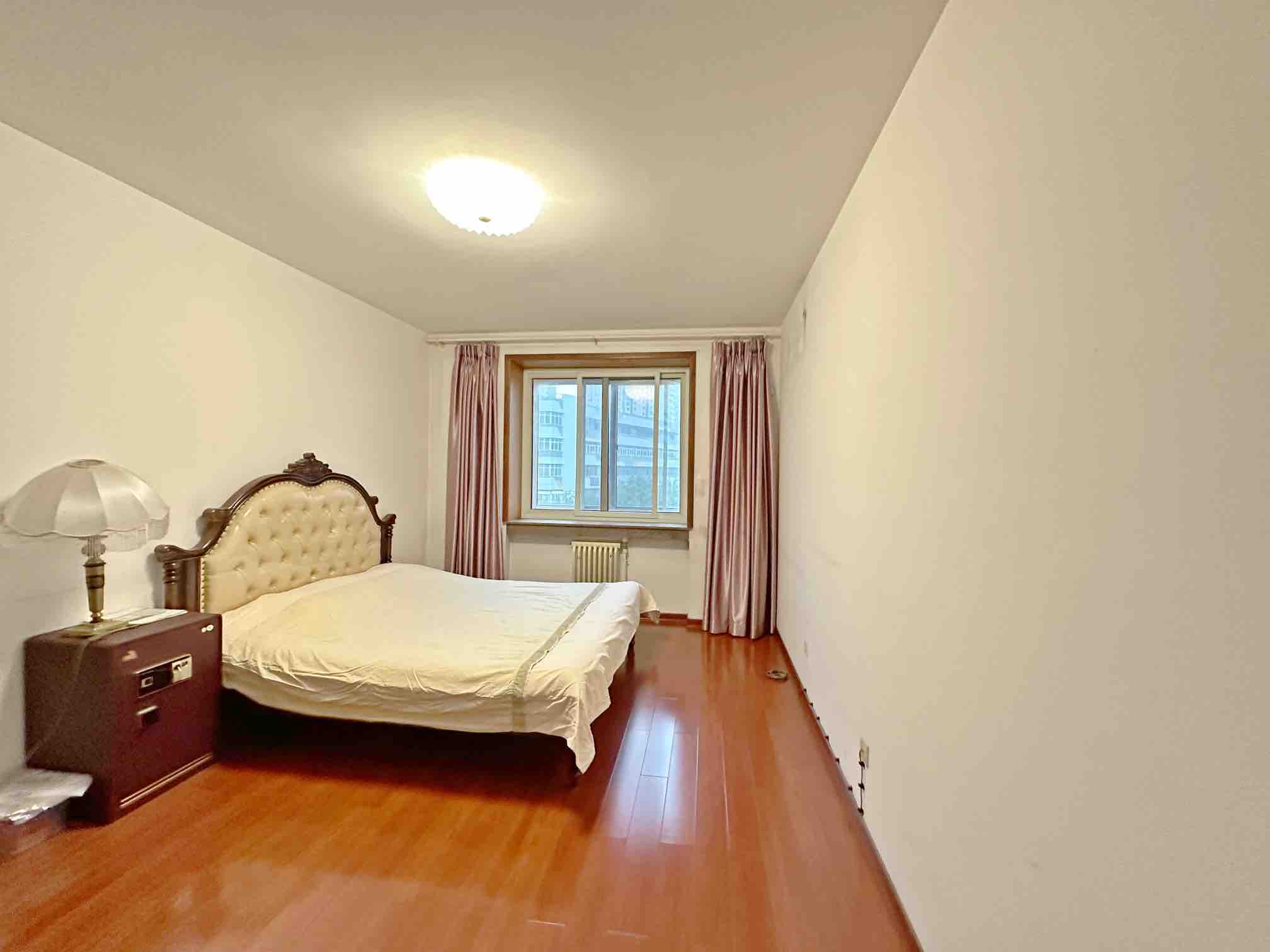 新世界阳光花园