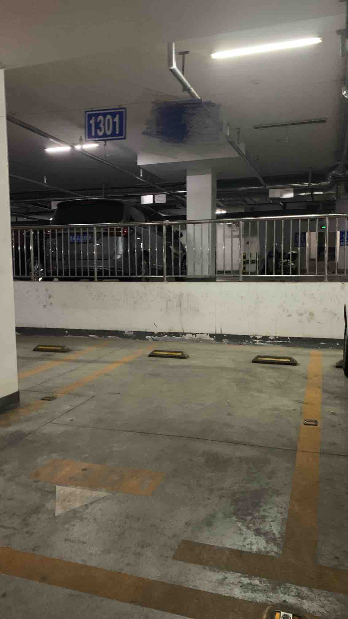 鲁能领秀城车位商铺