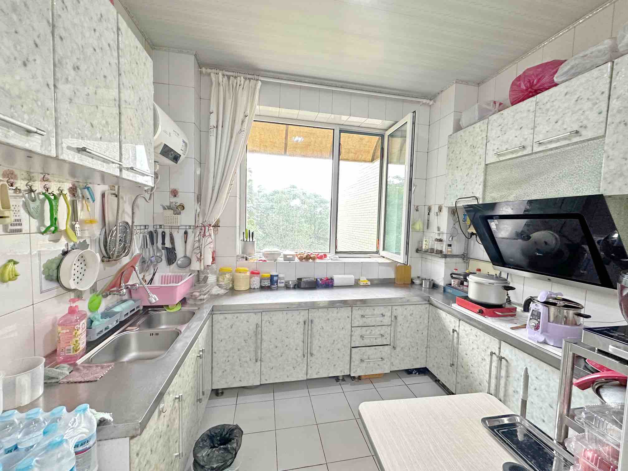 卧龙花园龙昌苑(四区)