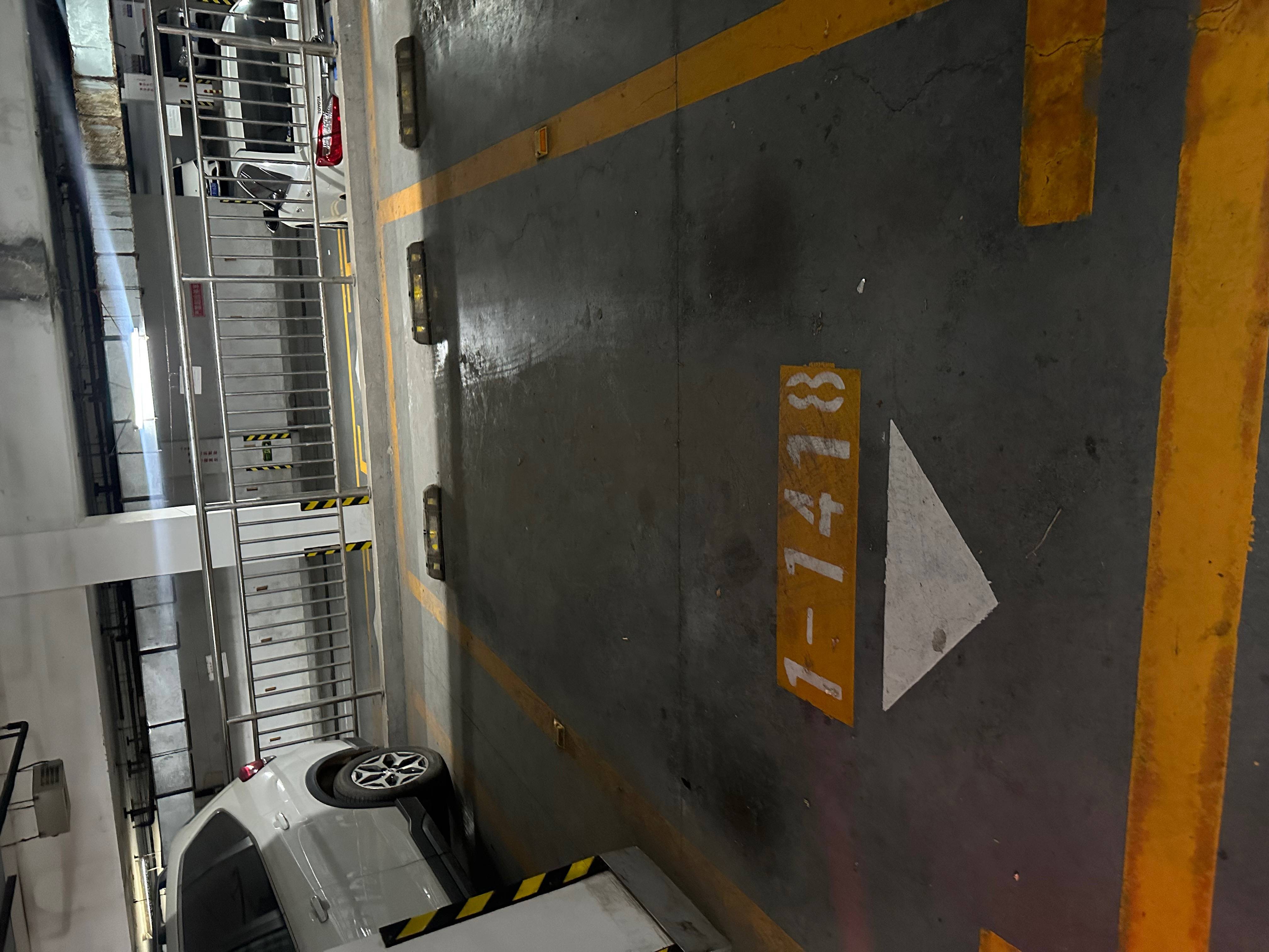 鲁能领秀城车位商铺