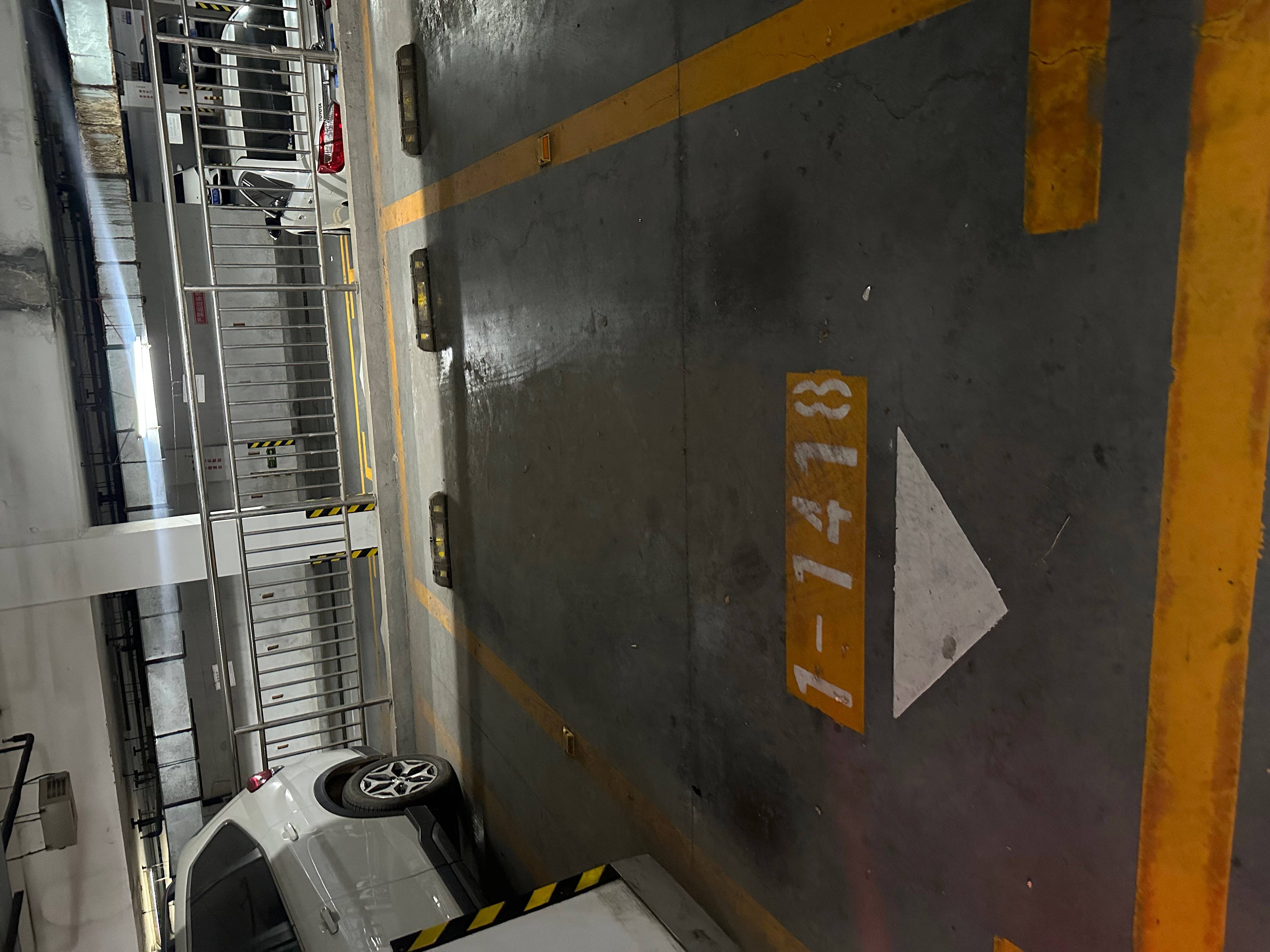 鲁能领秀城车位商铺