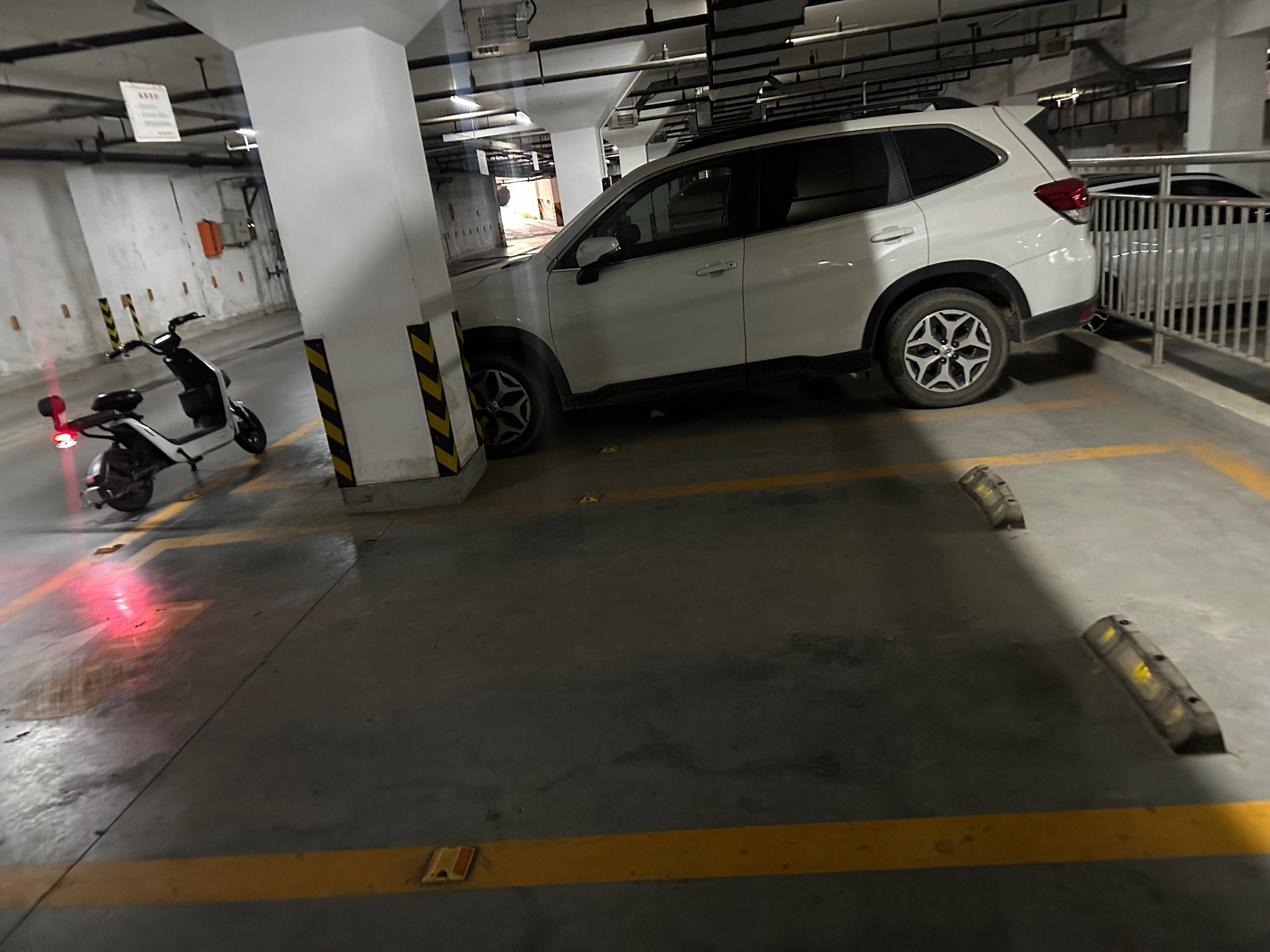 鲁能领秀城车位商铺