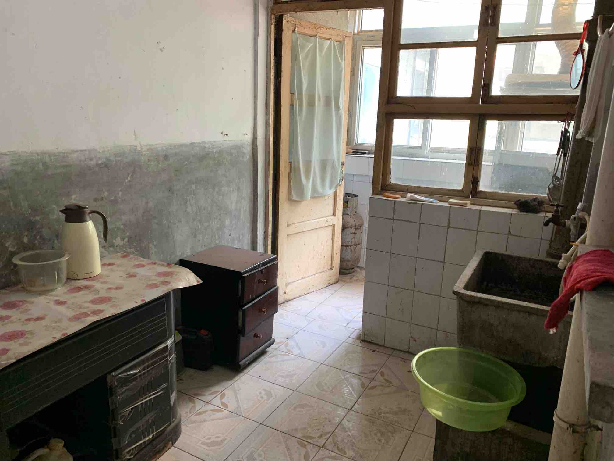 黄岗东路单位宿舍