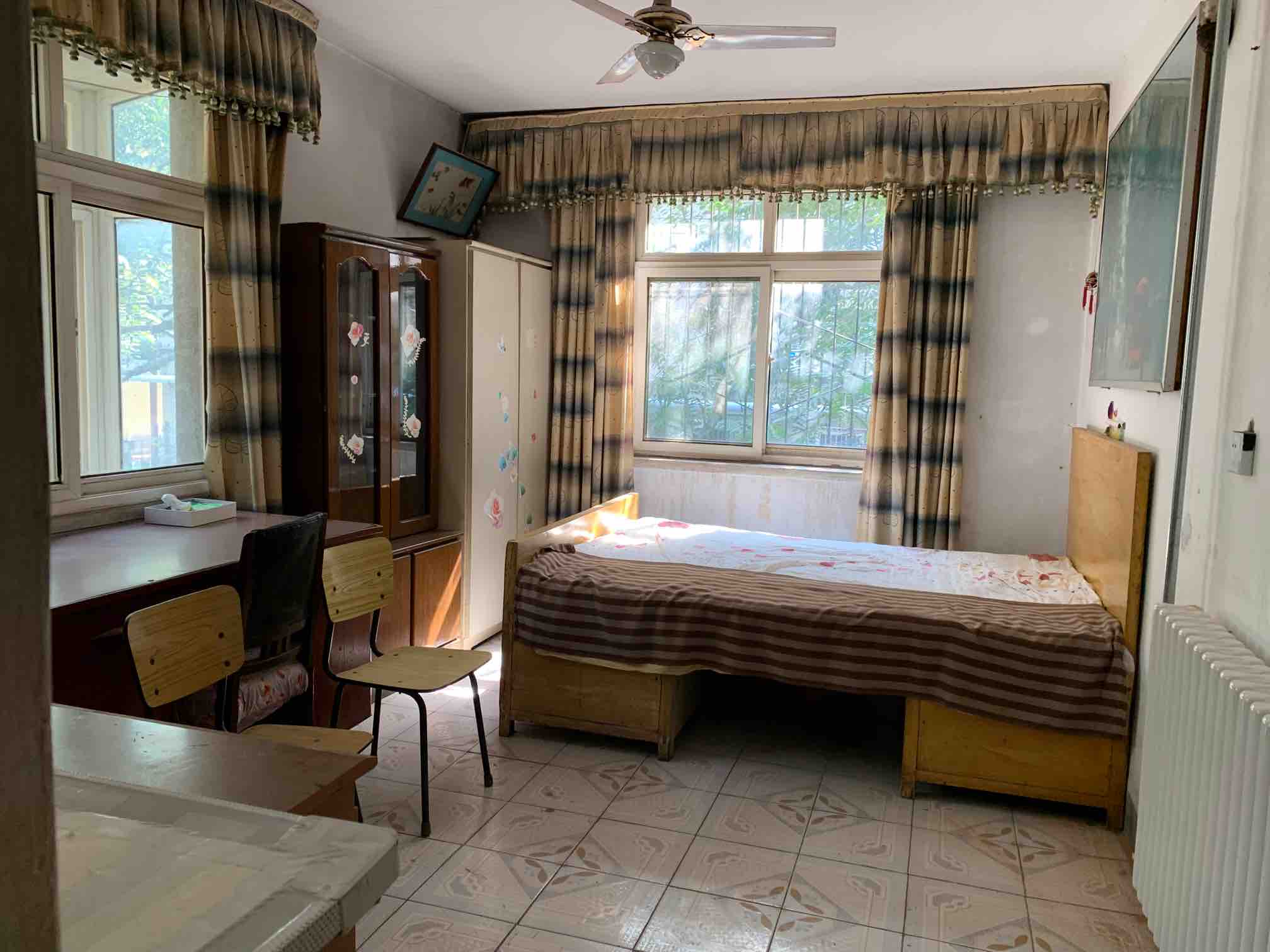 黄岗东路单位宿舍