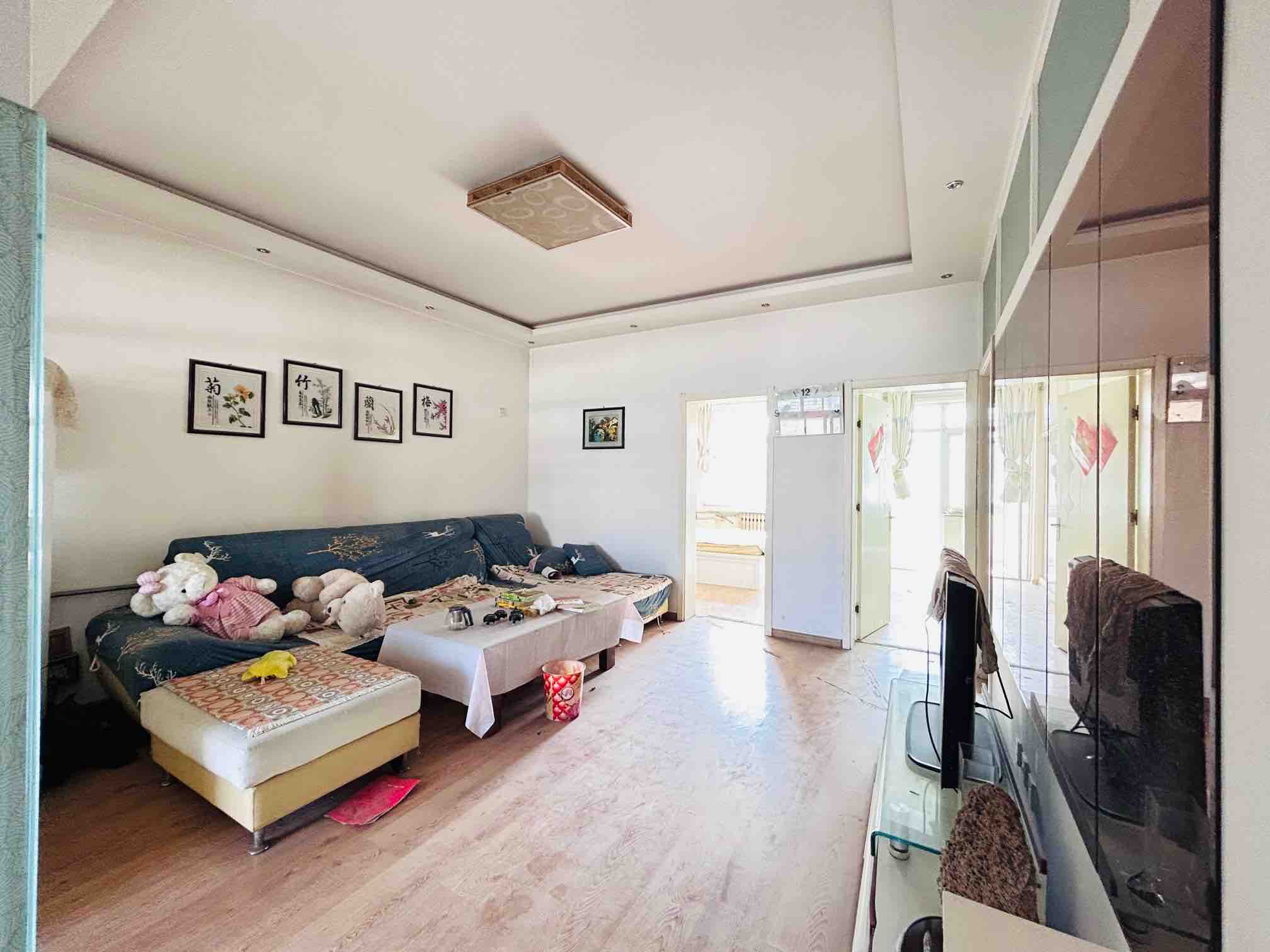  葡萄园小区 南北