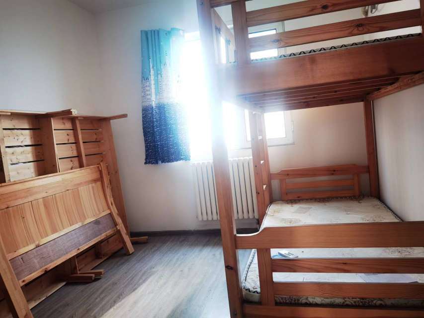 城投伴山居