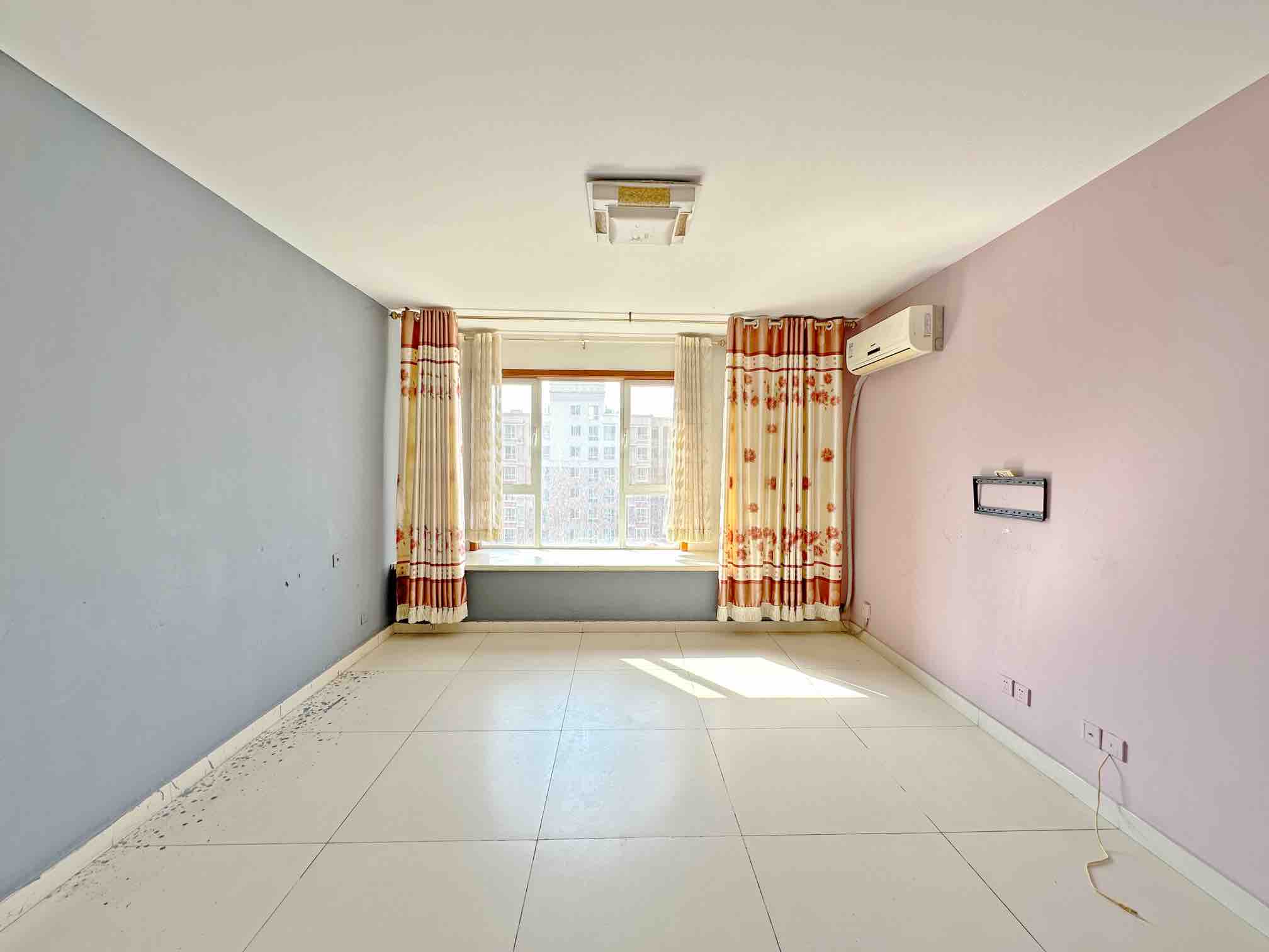 绿地新里卢浮公馆