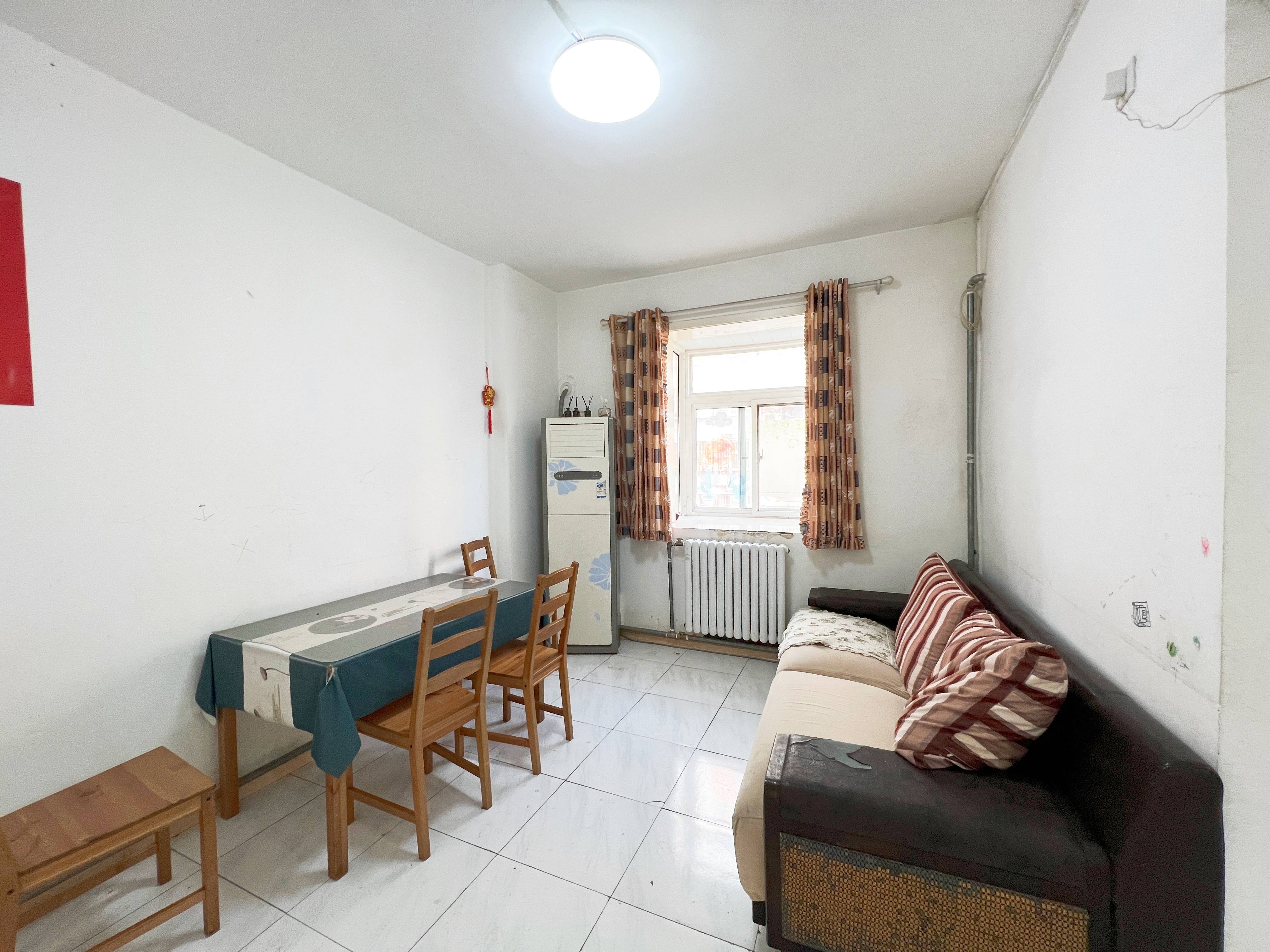 三里庄东街86号