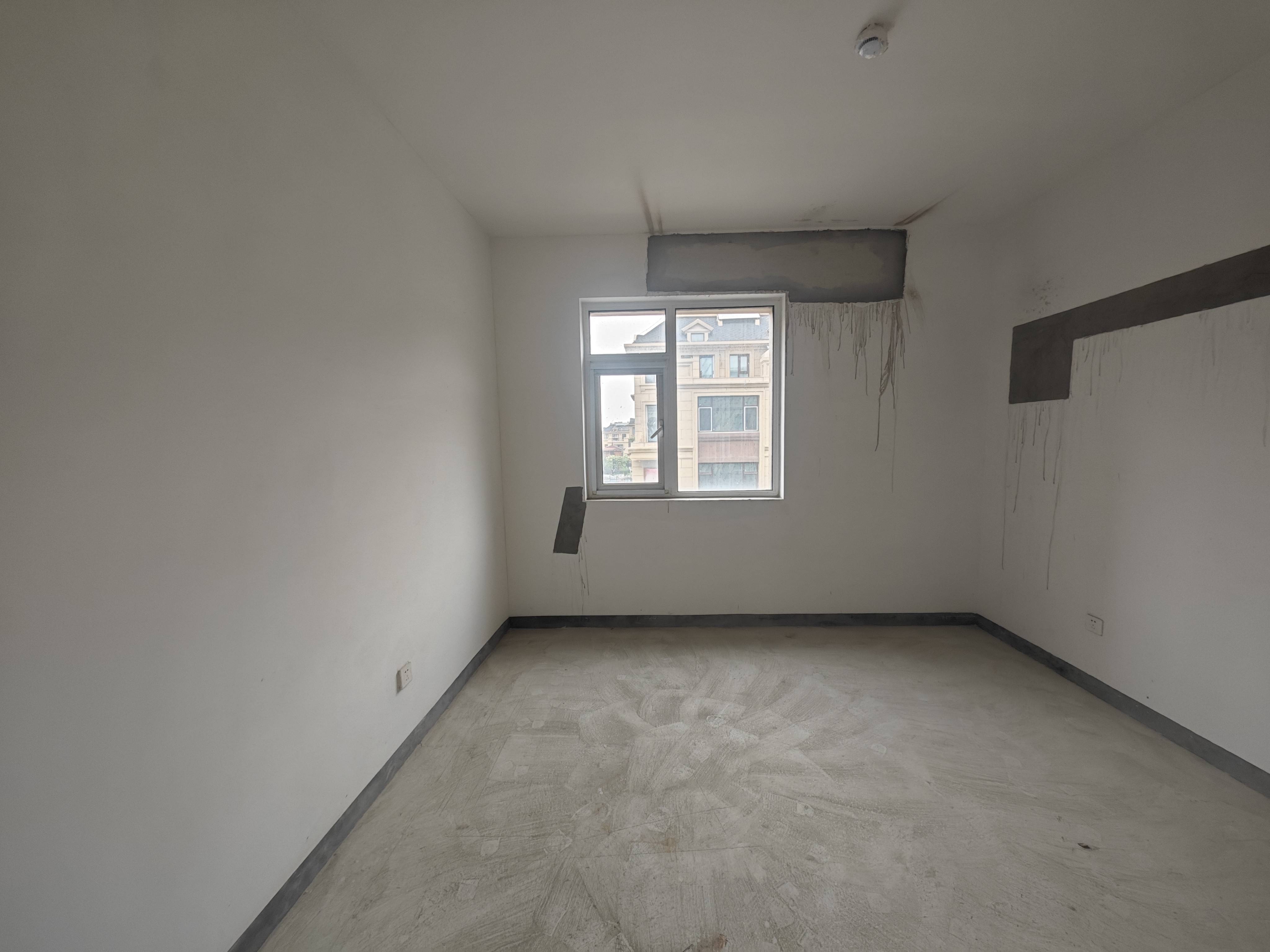 银丰唐郡玫瑰园