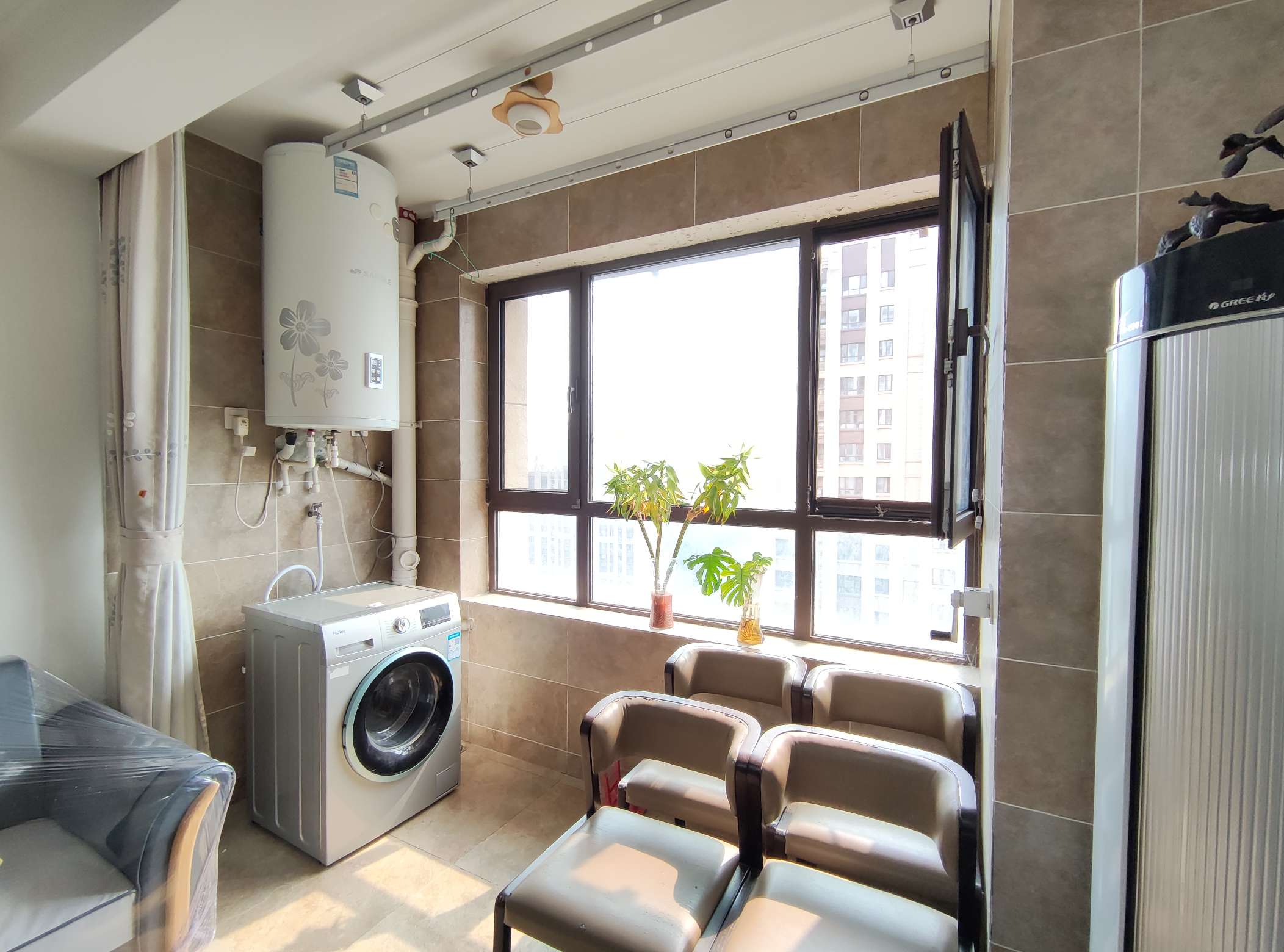 鲁邦奥林逸城东区