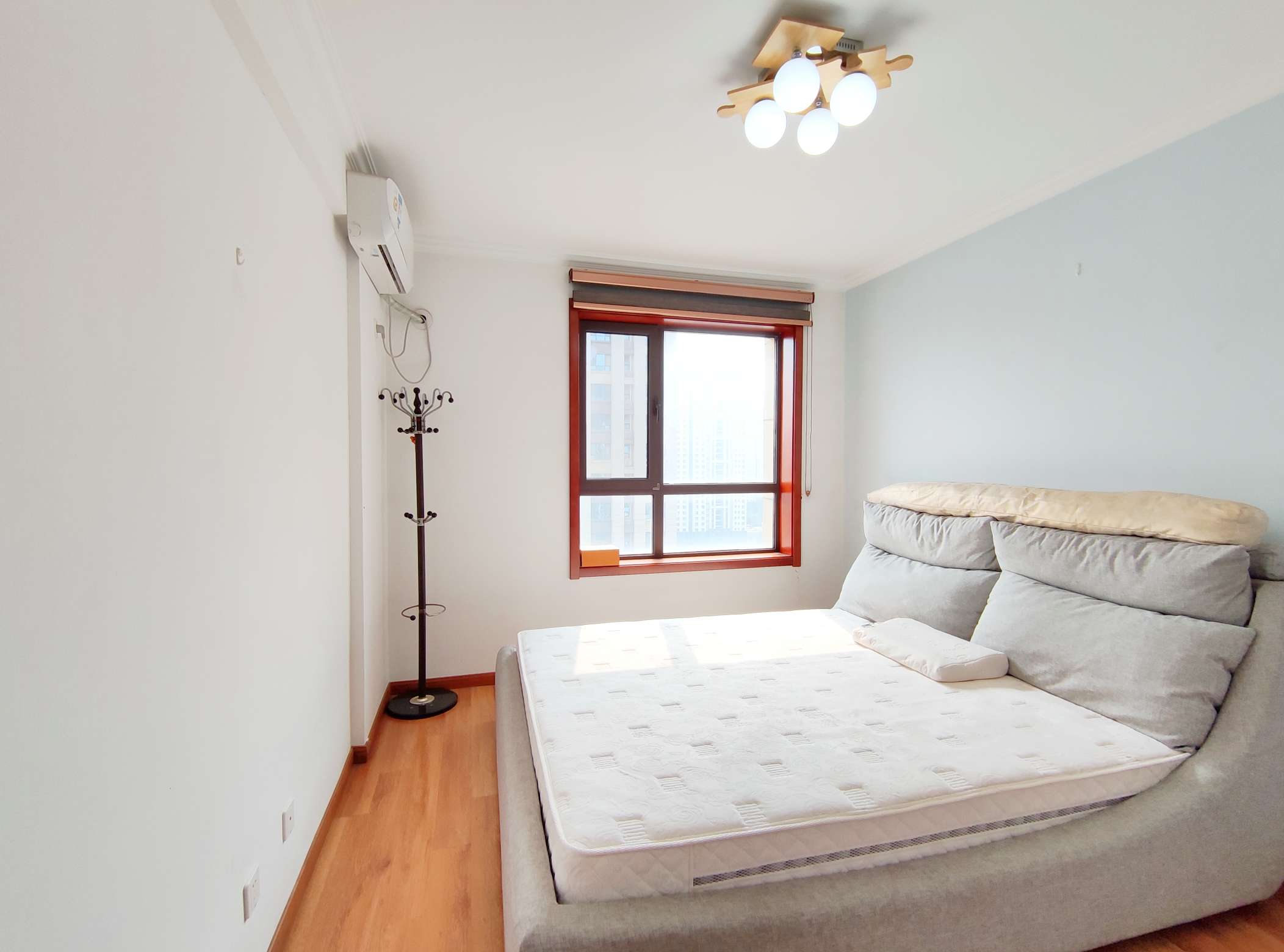 鲁邦奥林逸城东区