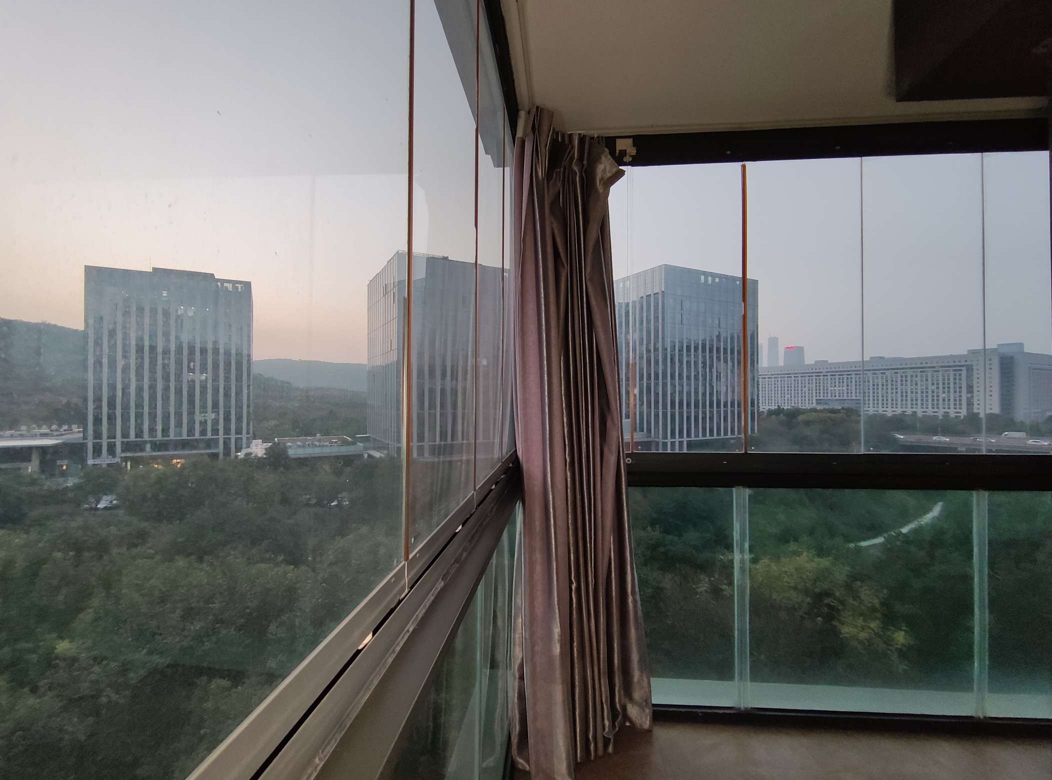 海尔绿城全运村百合园